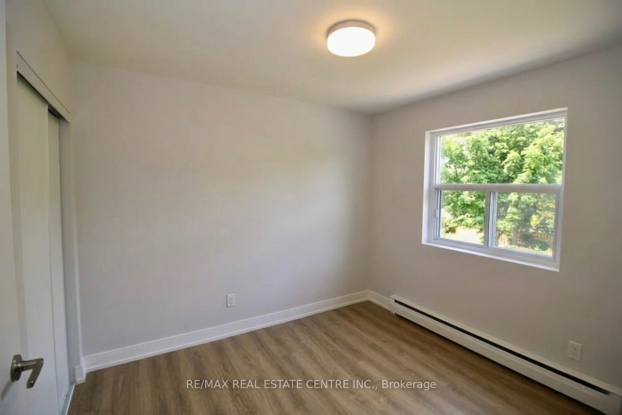 424 Argyle Street S #6 Property Photo 11