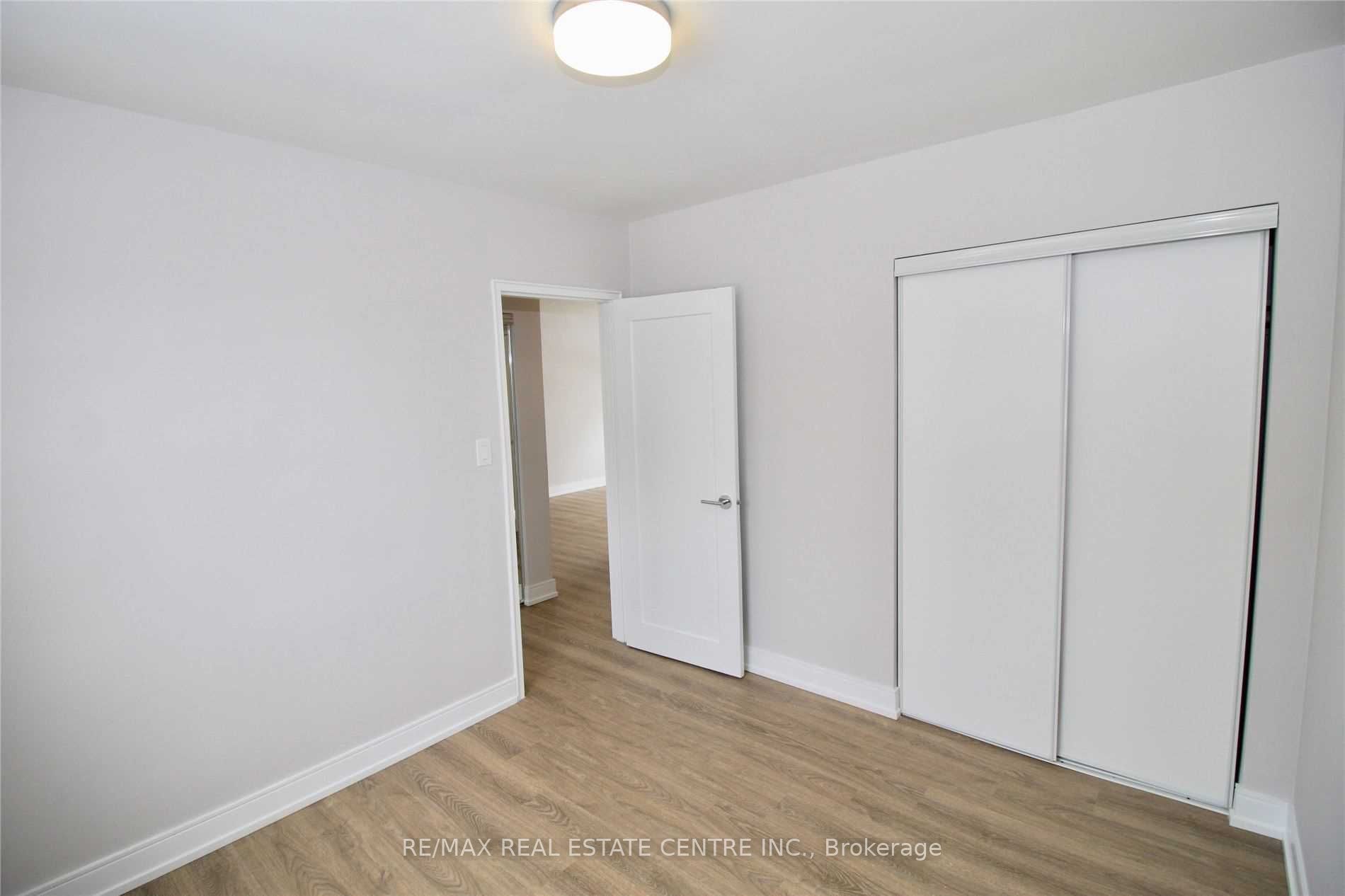 424 Argyle Street S #6 Property Photo 13