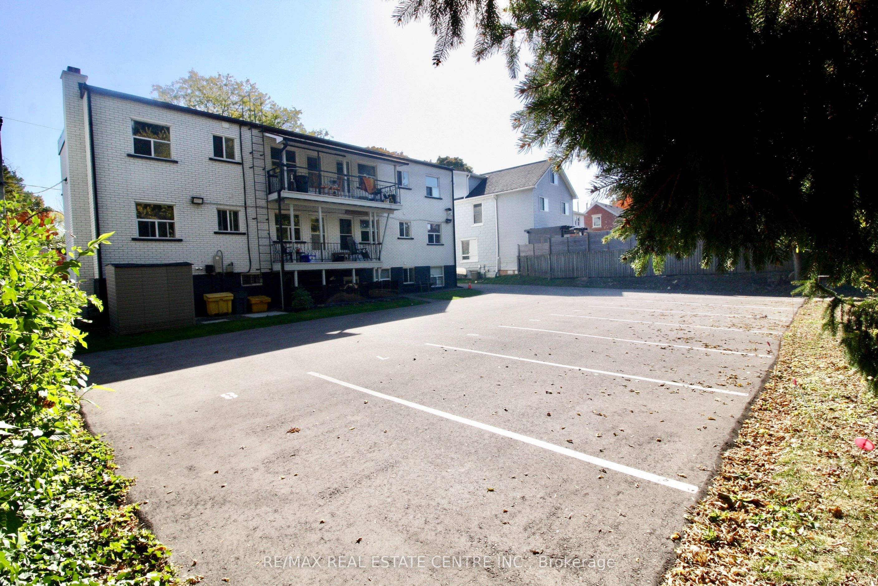 424 Argyle Street S #6 Property Photo 18