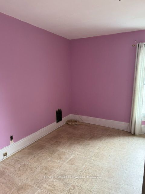 5821 Leonard Avenue Property Photo 11