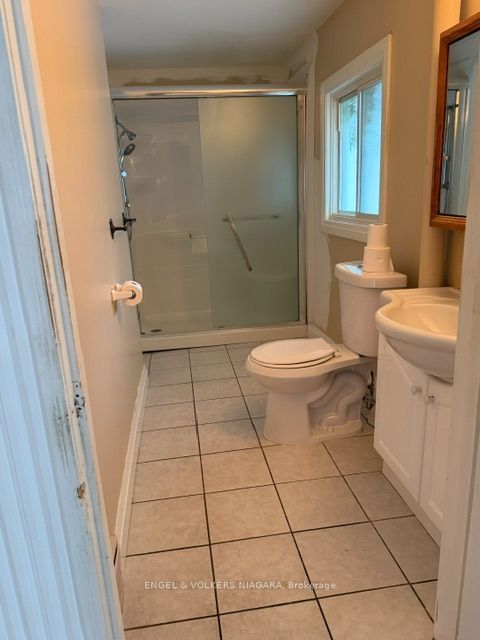 5821 Leonard Avenue Property Photo 13