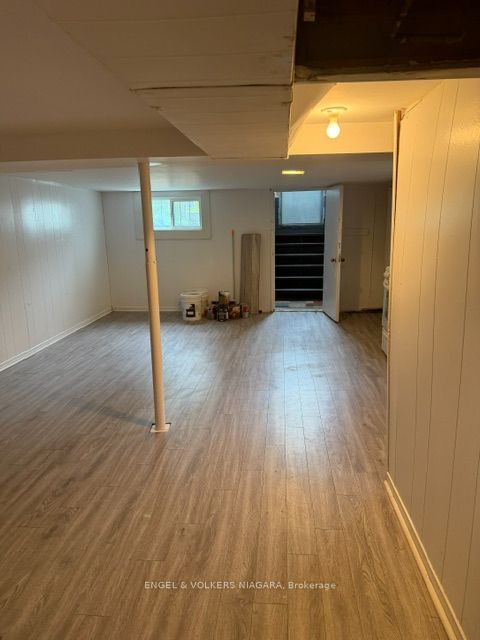 5821 Leonard Avenue Property Photo 21