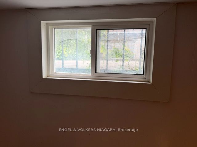 5821 Leonard Avenue Property Photo 24