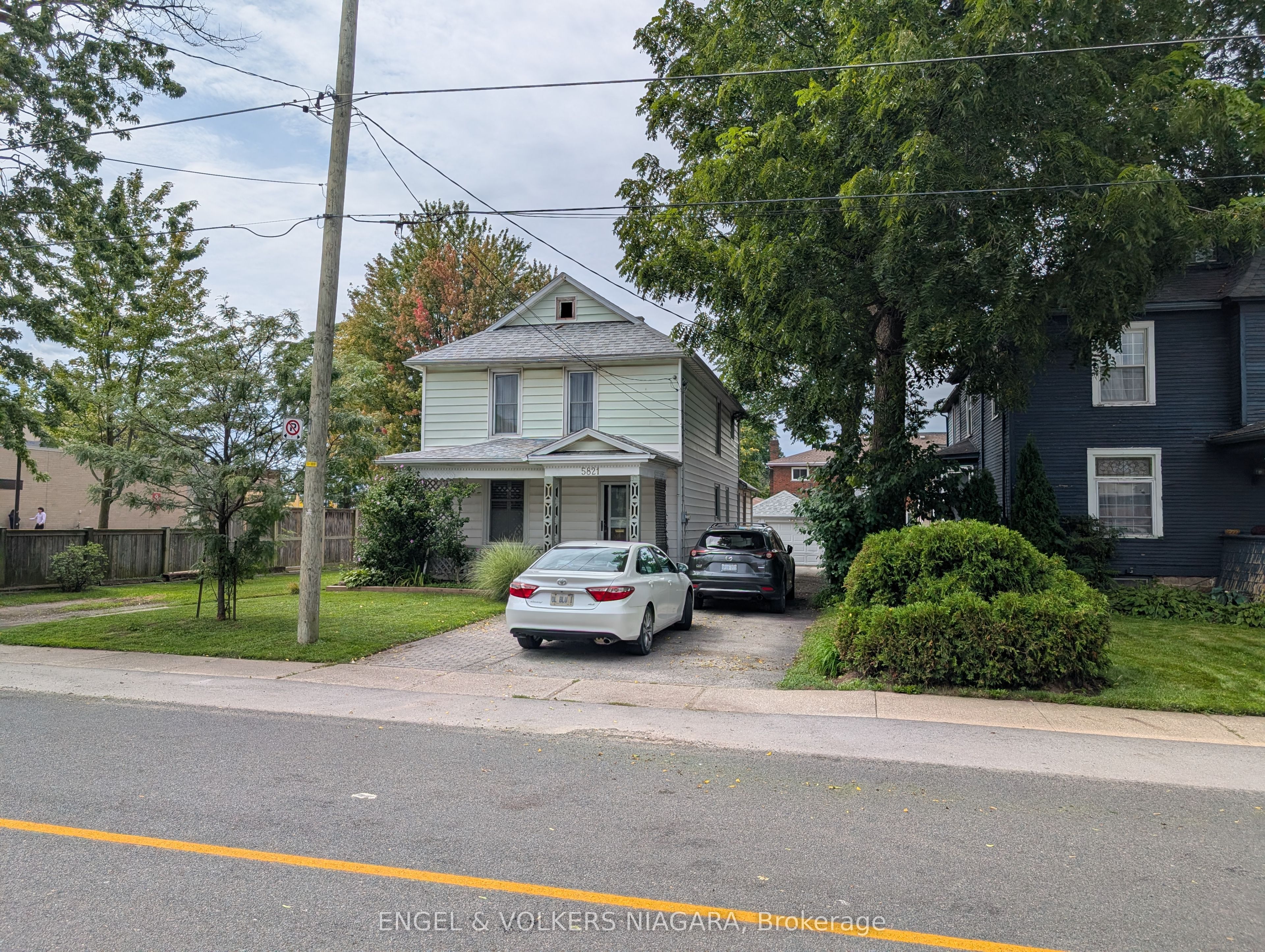 5821 Leonard Avenue Property Photo 29