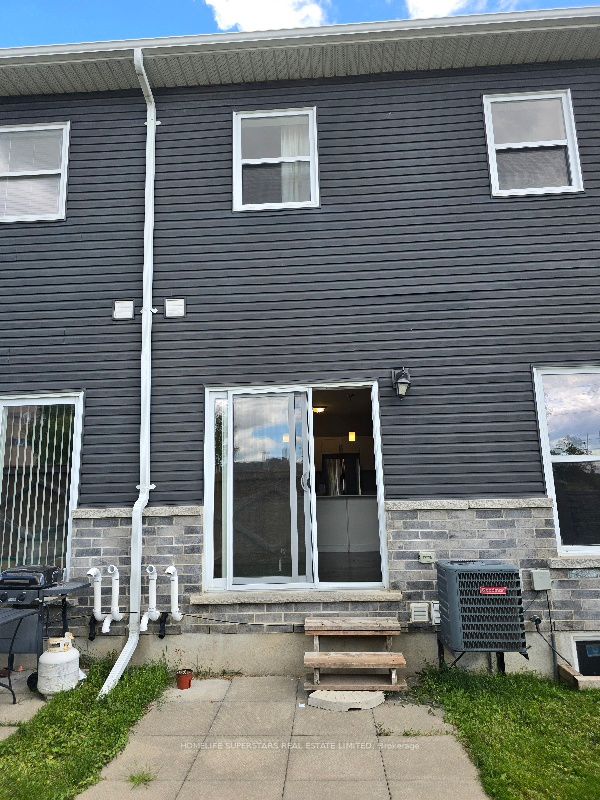 439 Athlone Avenue 2a Property Photo 2