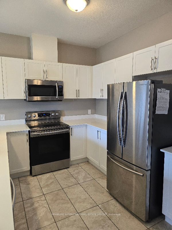 439 Athlone Avenue 2a Property Photo 5