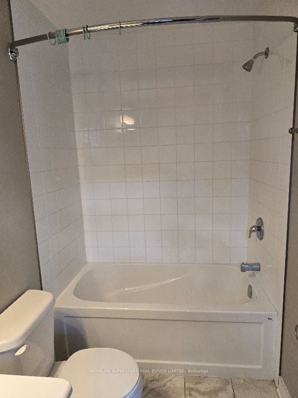 439 Athlone Avenue 2a Property Photo 14