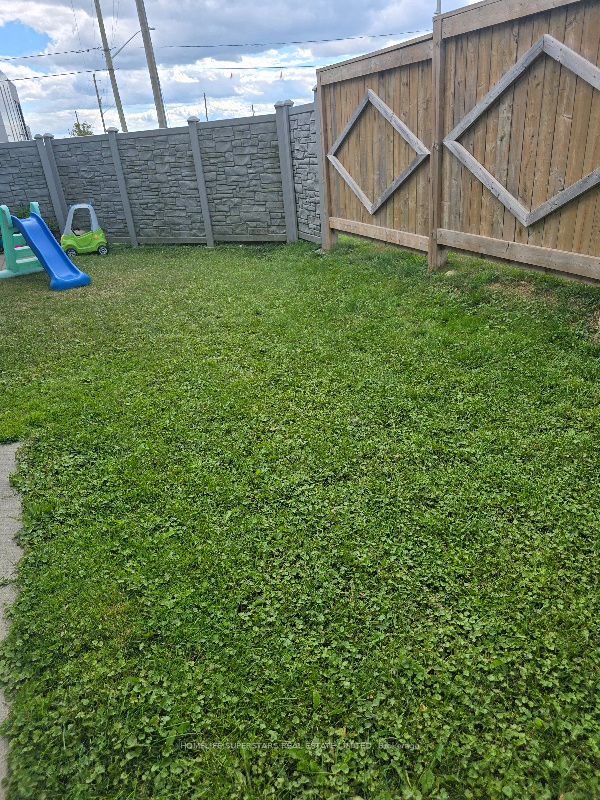439 Athlone Avenue 2a Property Photo 17