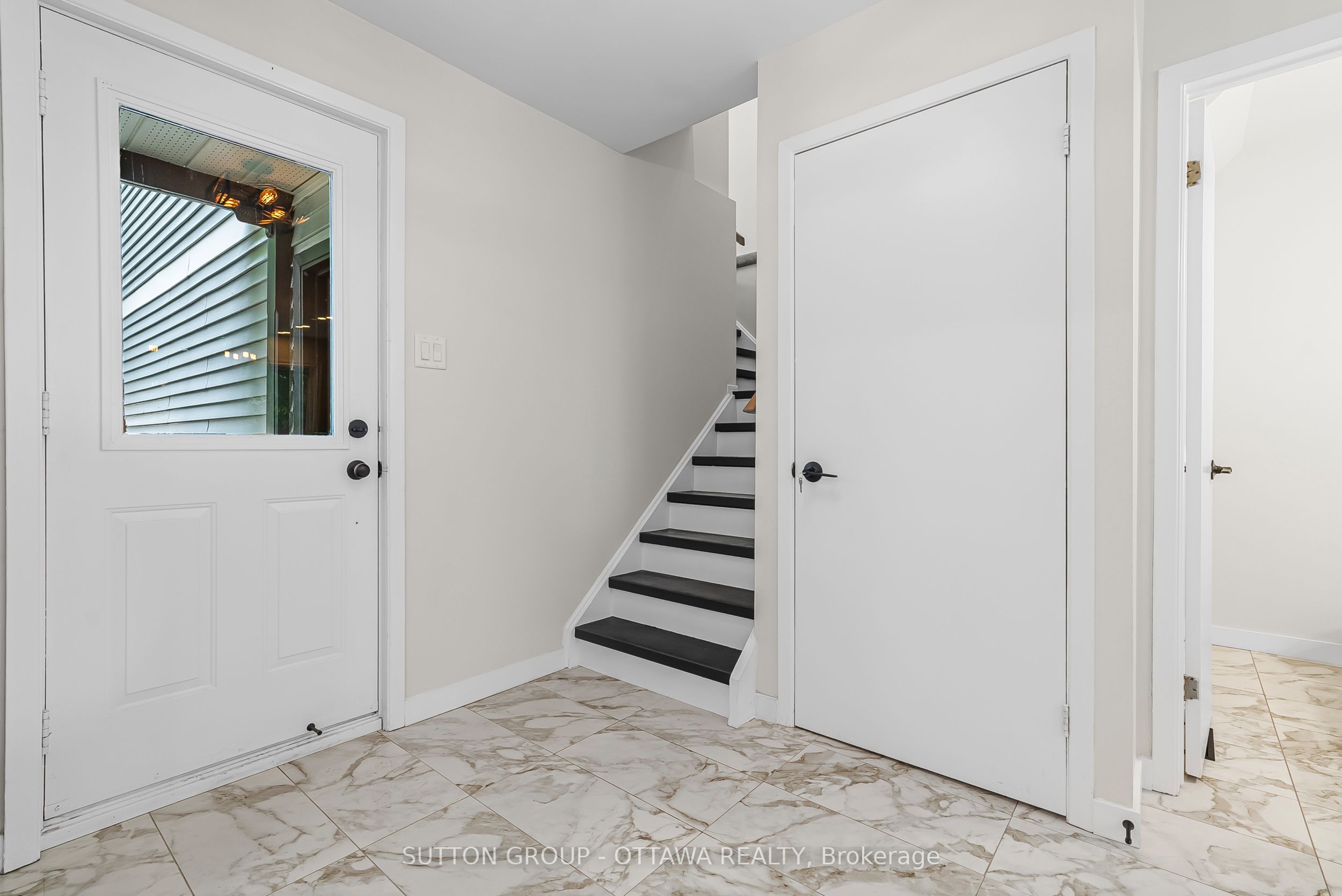 6651 Tooney Drive Property Photo 2