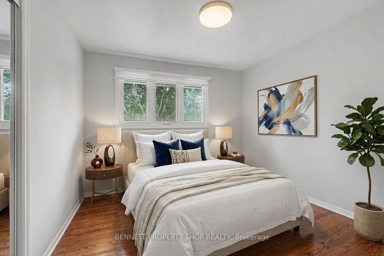 1902 Featherston Drive Property Photo 16