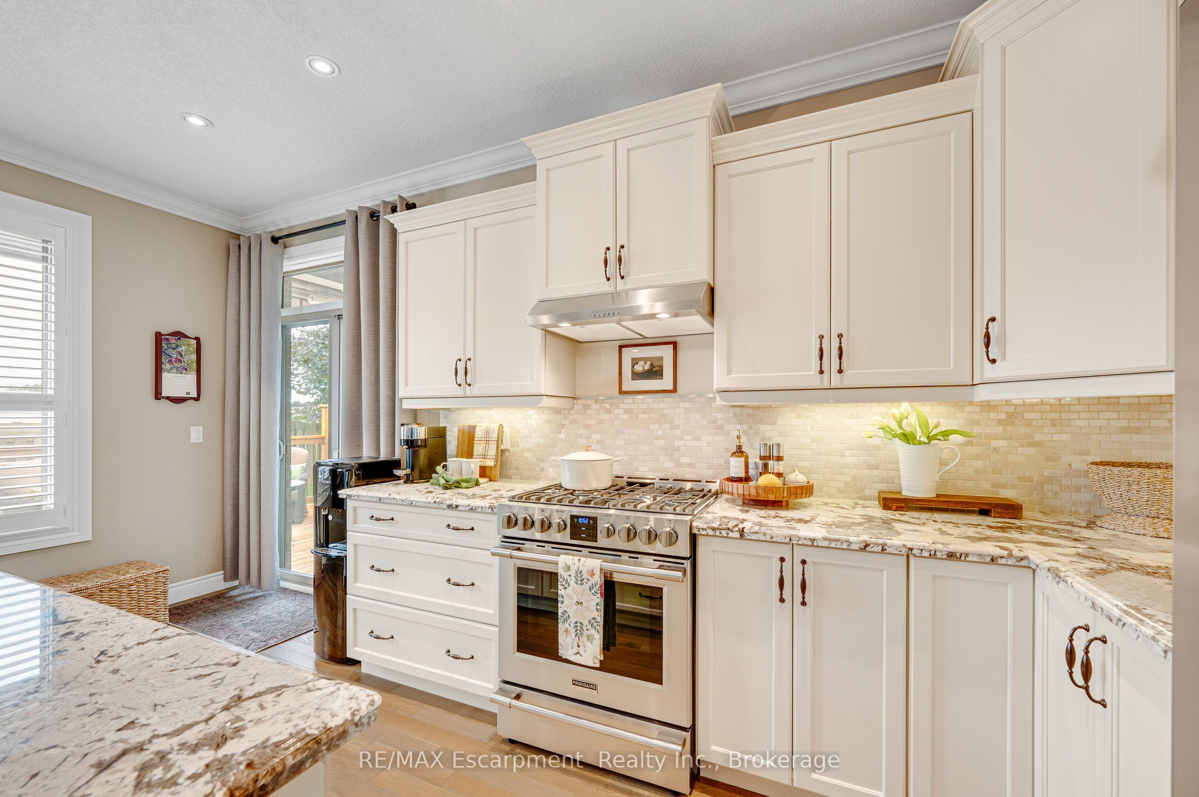 30 Cedar Street 24 Property Photo 14