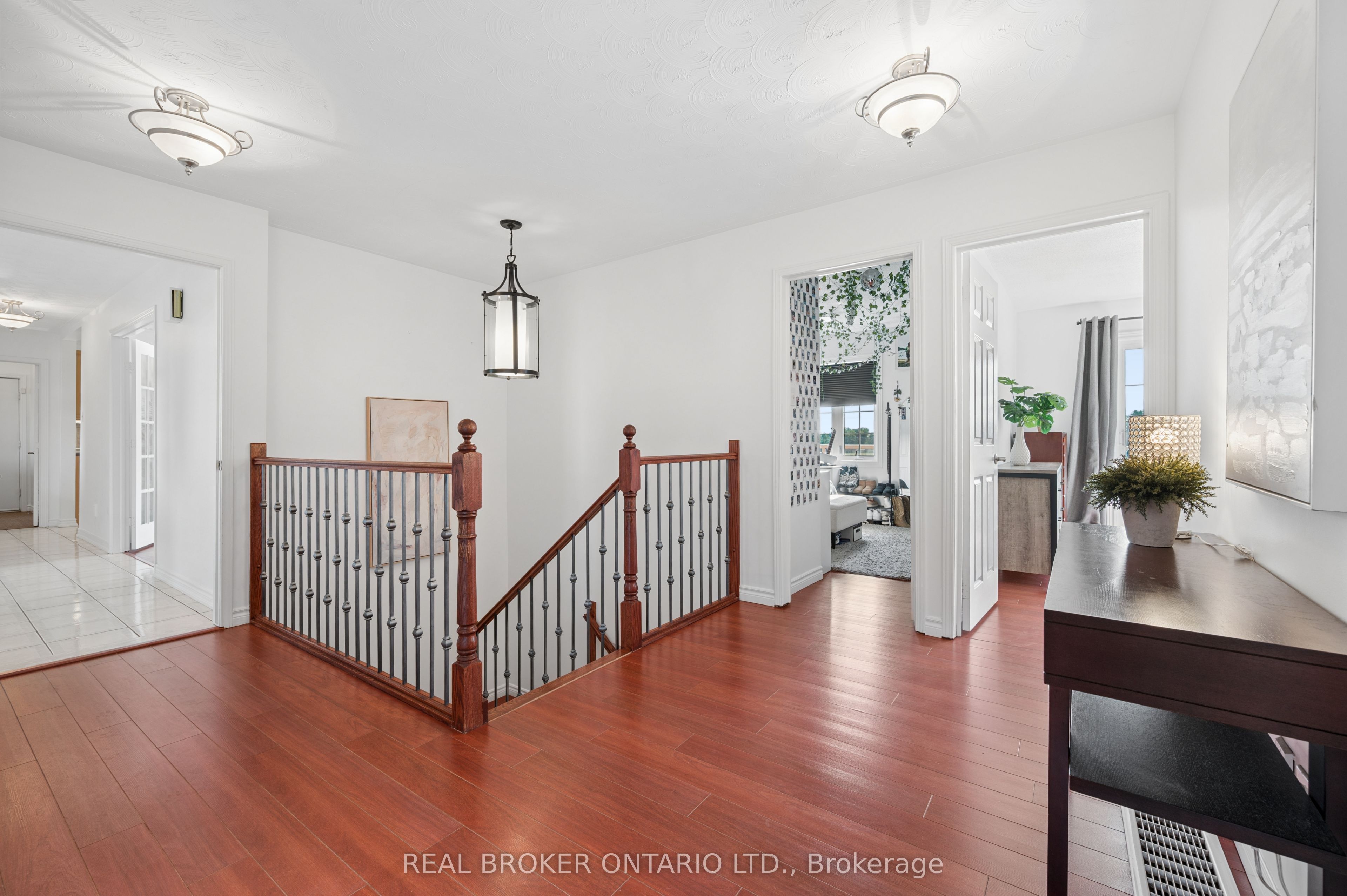 1049 Sheffield Road Property Photo 21