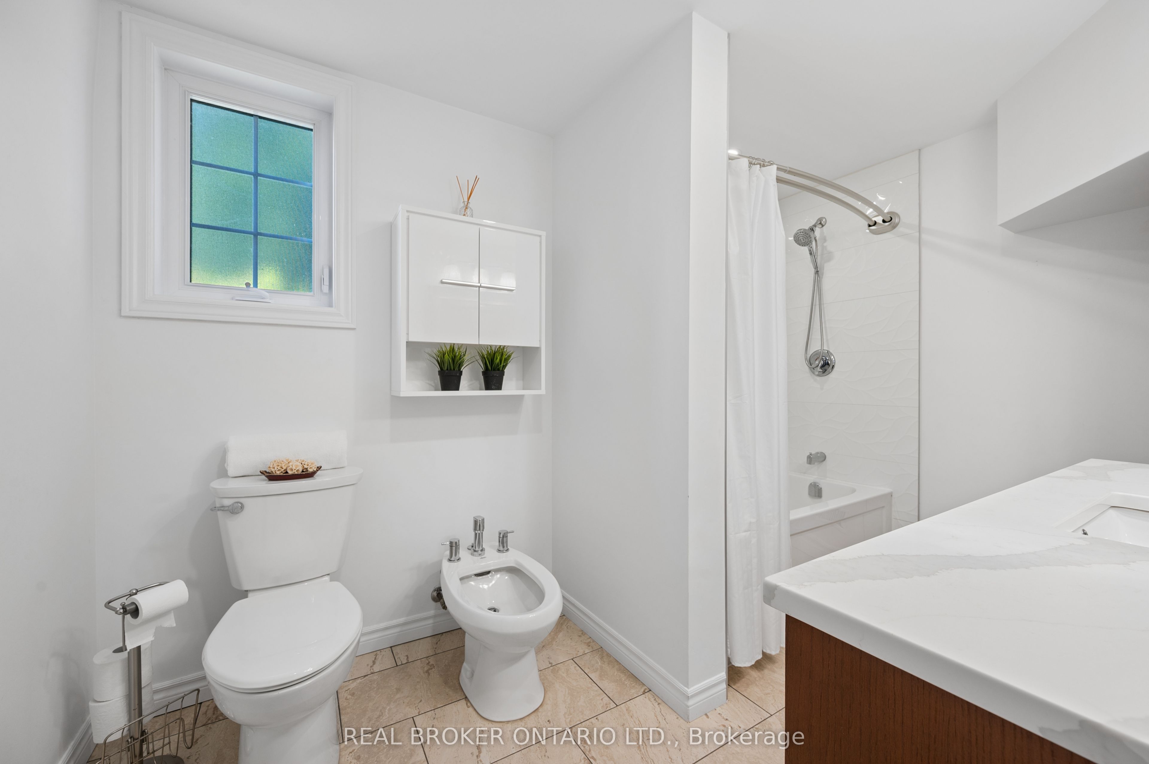 1049 Sheffield Road Property Photo 31