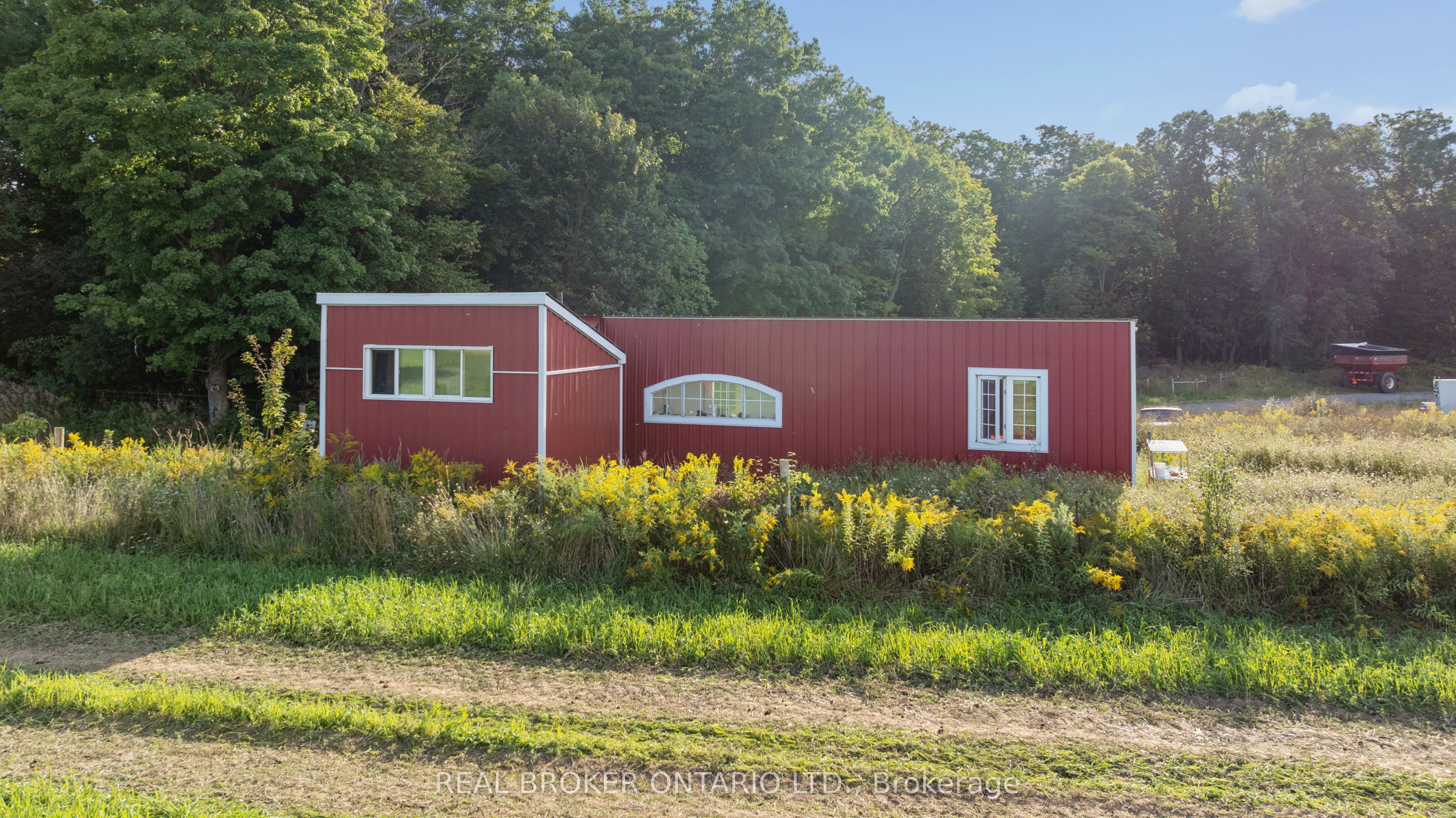 1049 Sheffield Road Property Photo 40