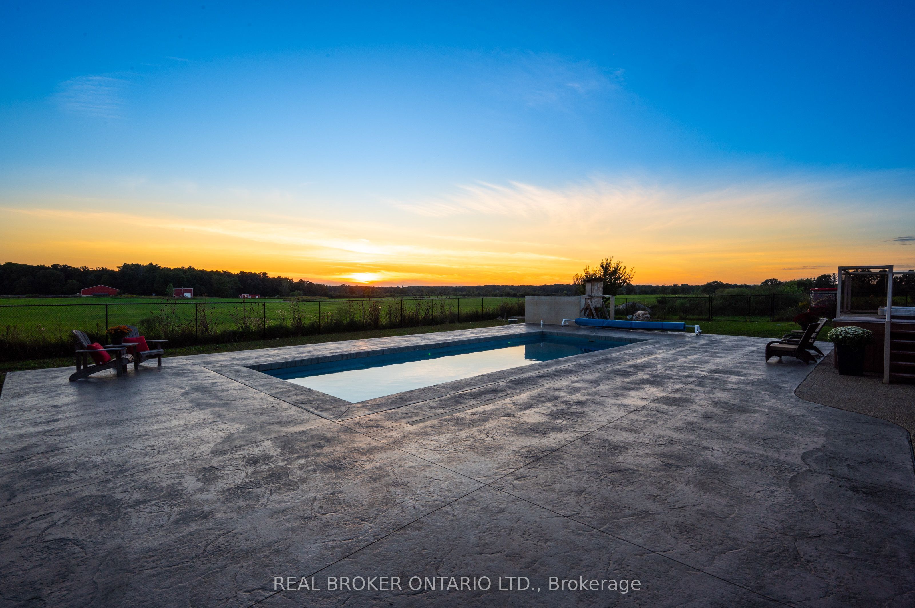 1049 Sheffield Road Property Photo 45