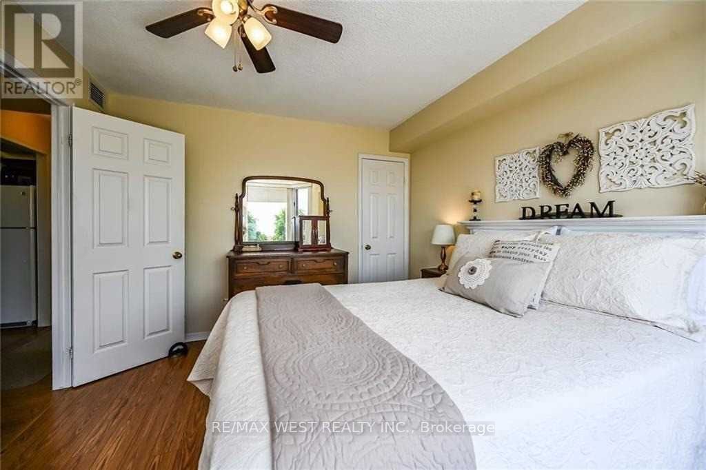 200 Limeridge Road W 406 Property Photo 11