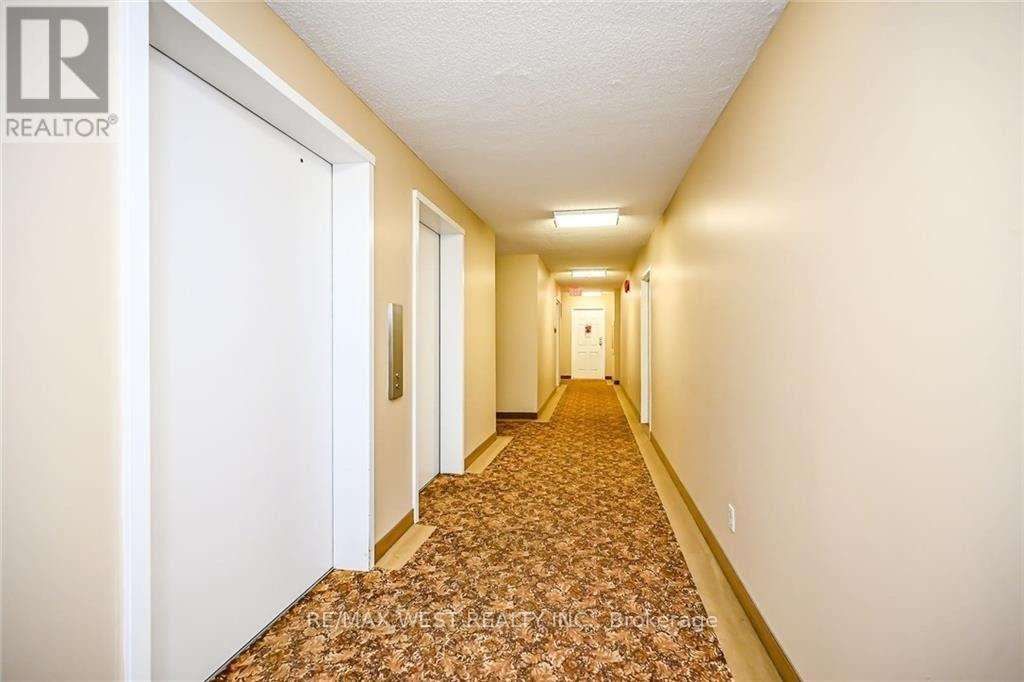 200 Limeridge Road W 406 Property Photo 18