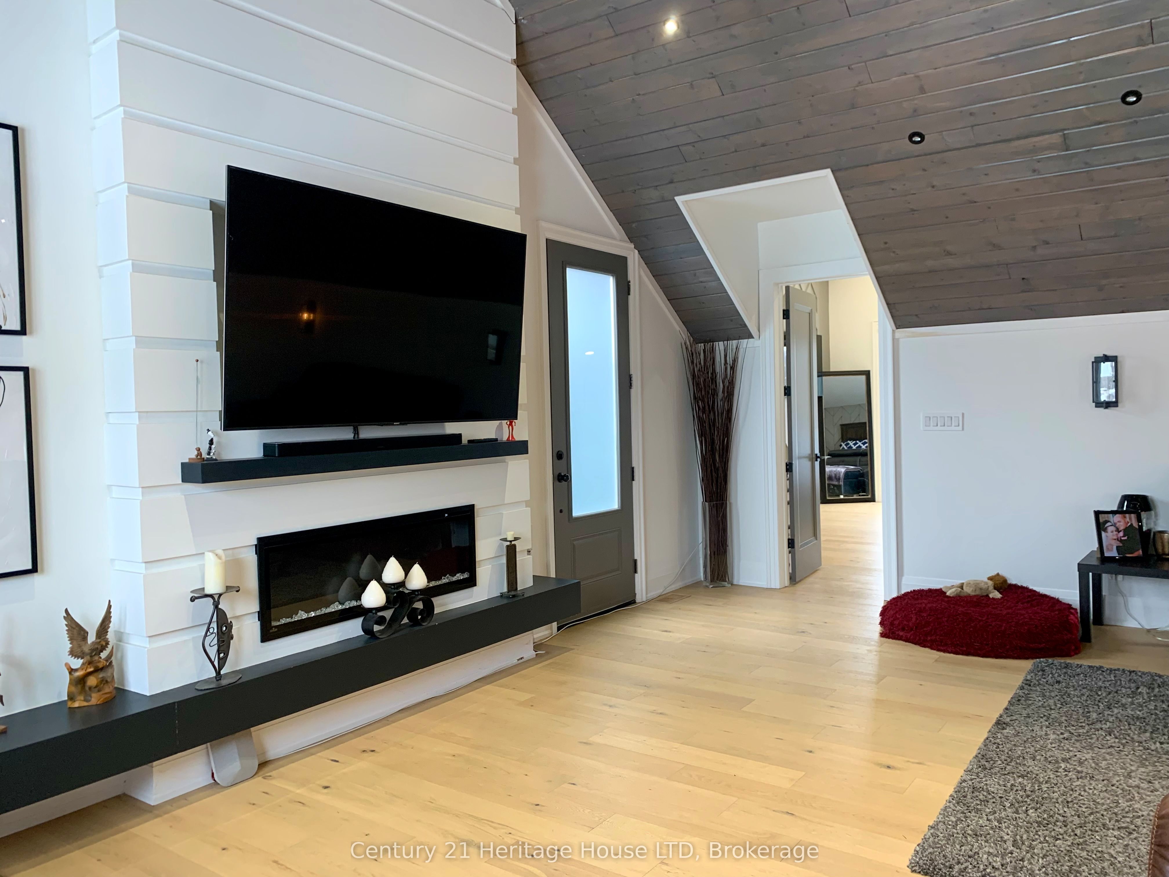 9785 Niagara River Parkway Property Photo 25