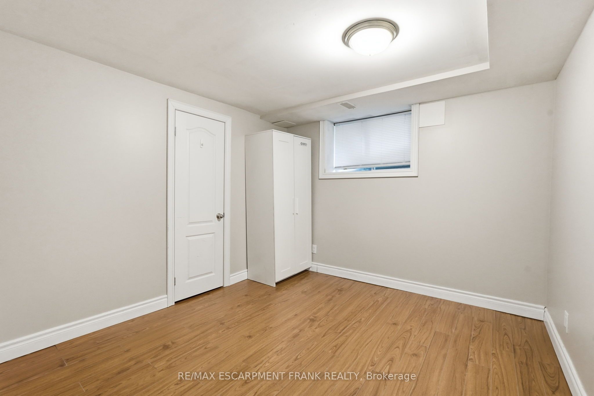 8 Emming Court Property Photo 41