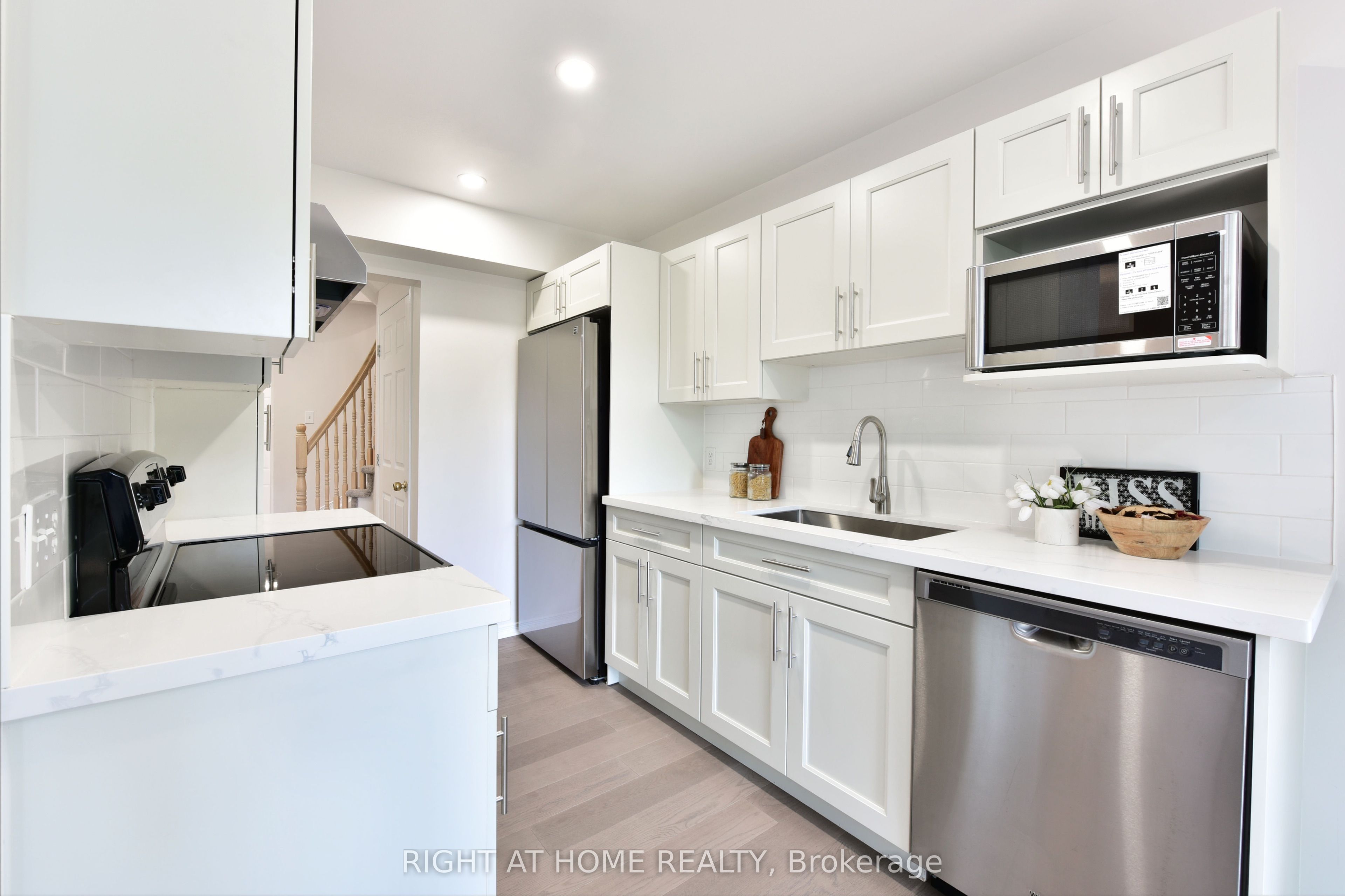 60 Malhotra Court Property Photo 16