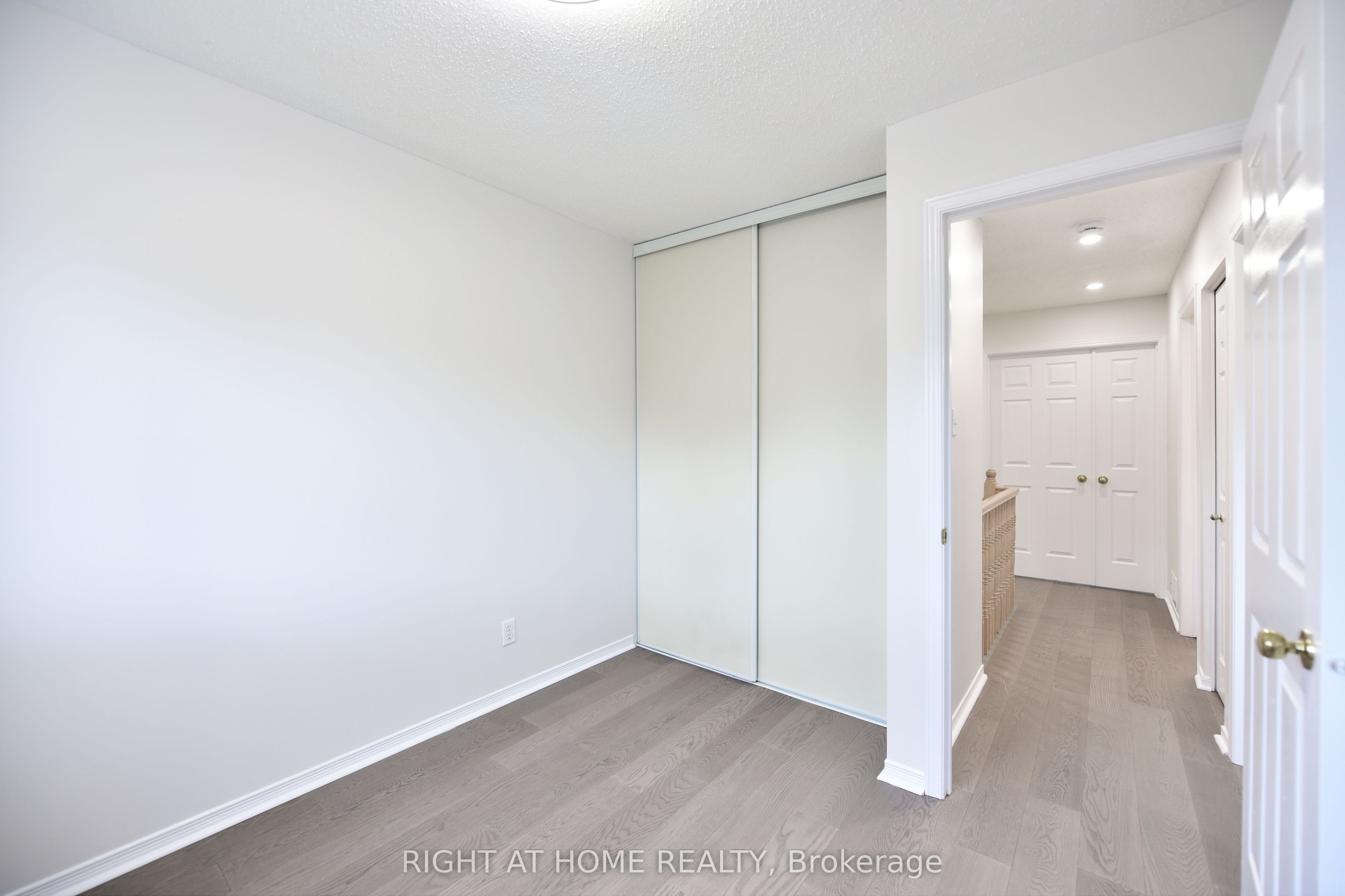 60 Malhotra Court Property Photo 28