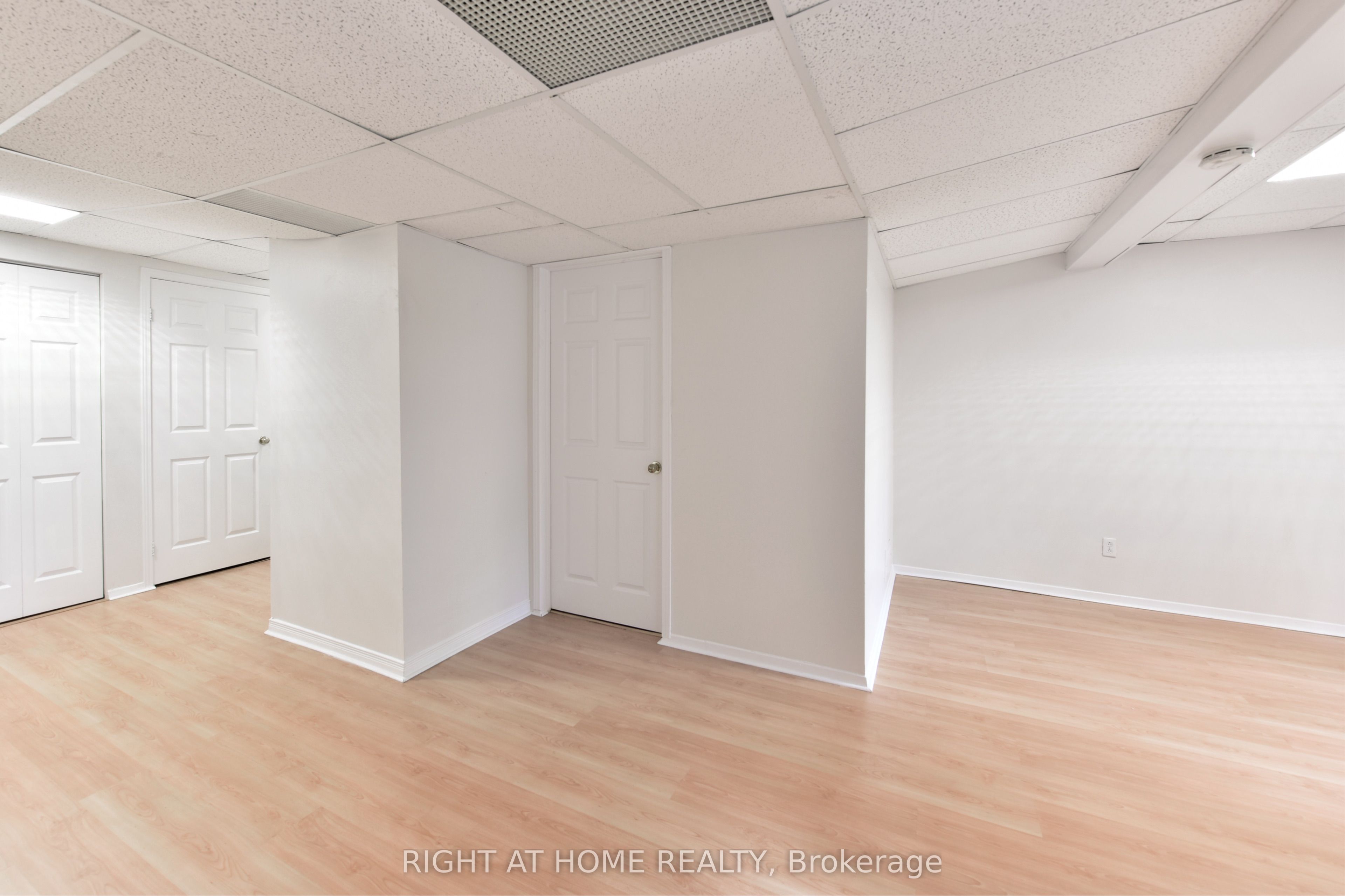 60 Malhotra Court Property Photo 31
