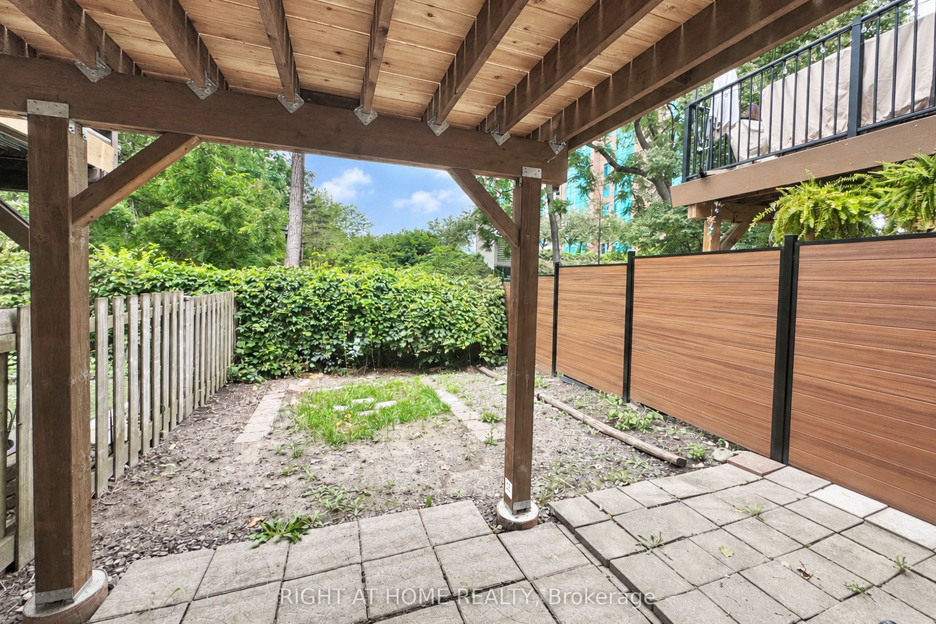 60 Malhotra Court Property Photo 34