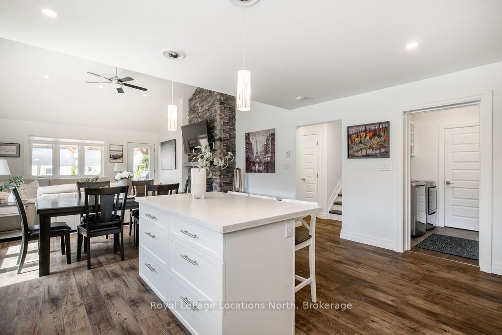 43 Napier Street W Property Photo 12