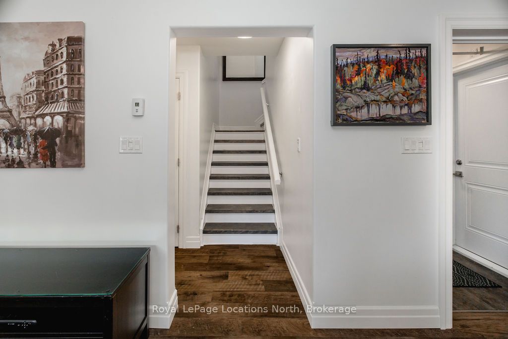 43 Napier Street W Property Photo 19