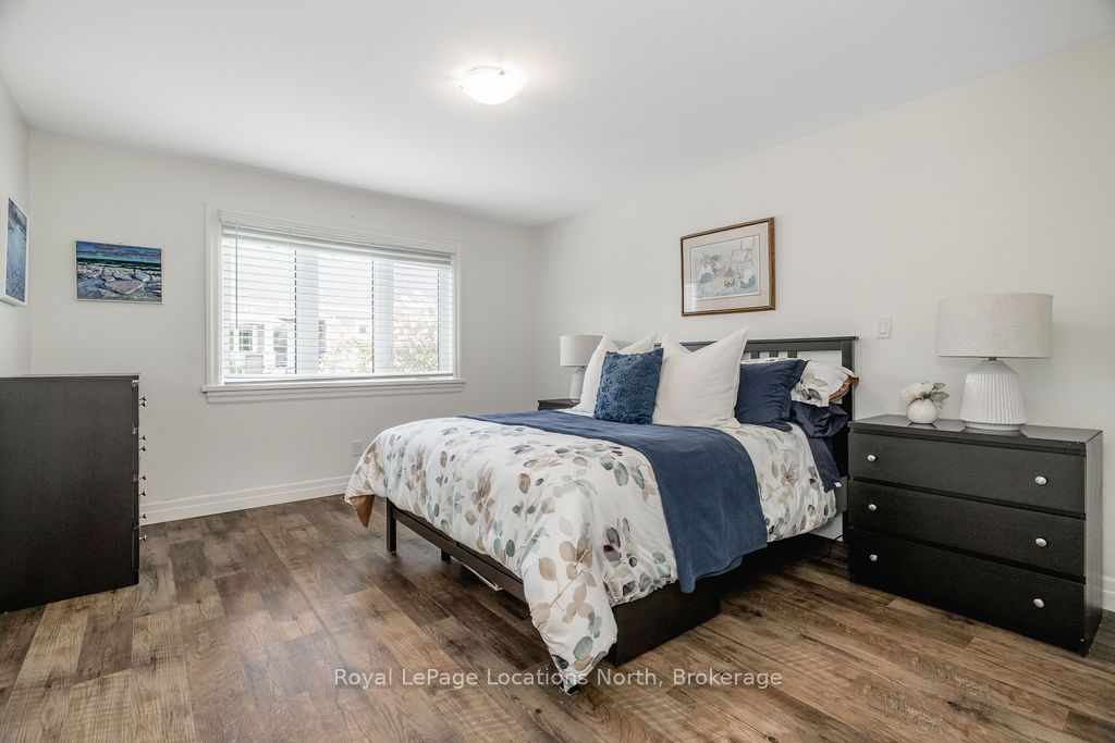 43 Napier Street W Property Photo 20