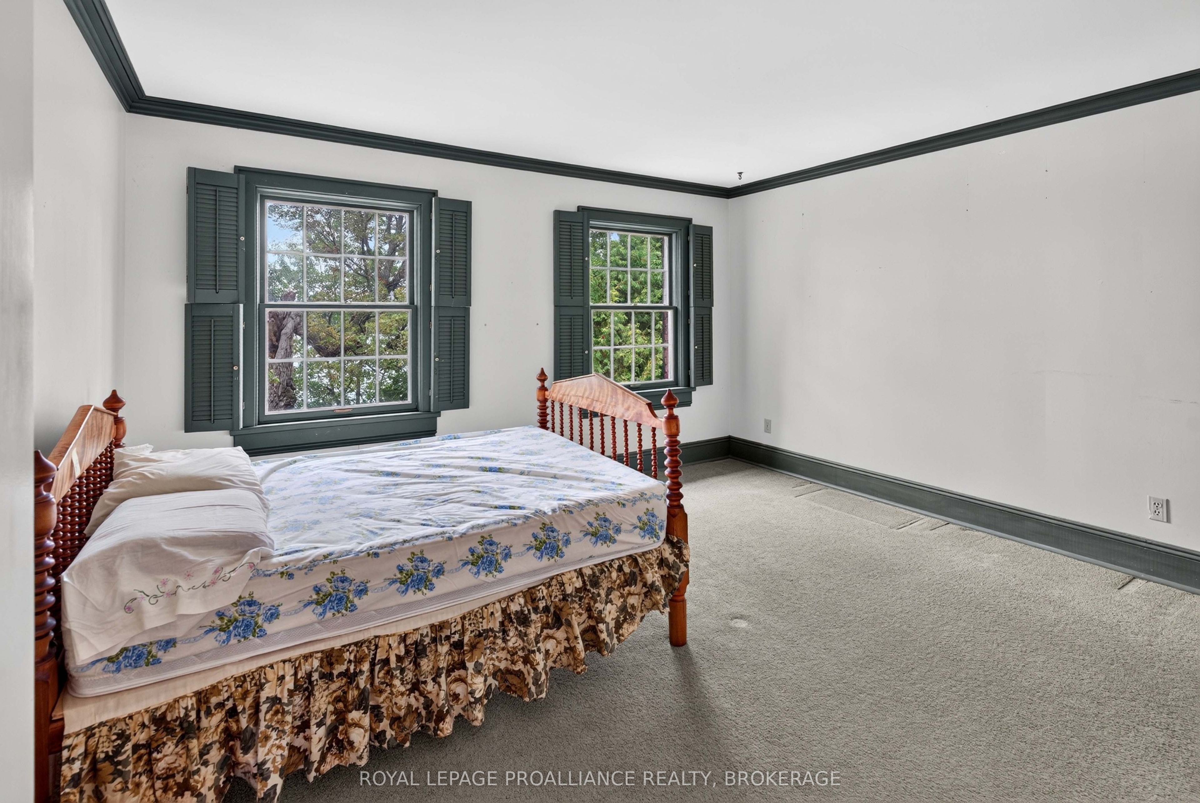 110 Lakeshore Boulevard Property Photo 28
