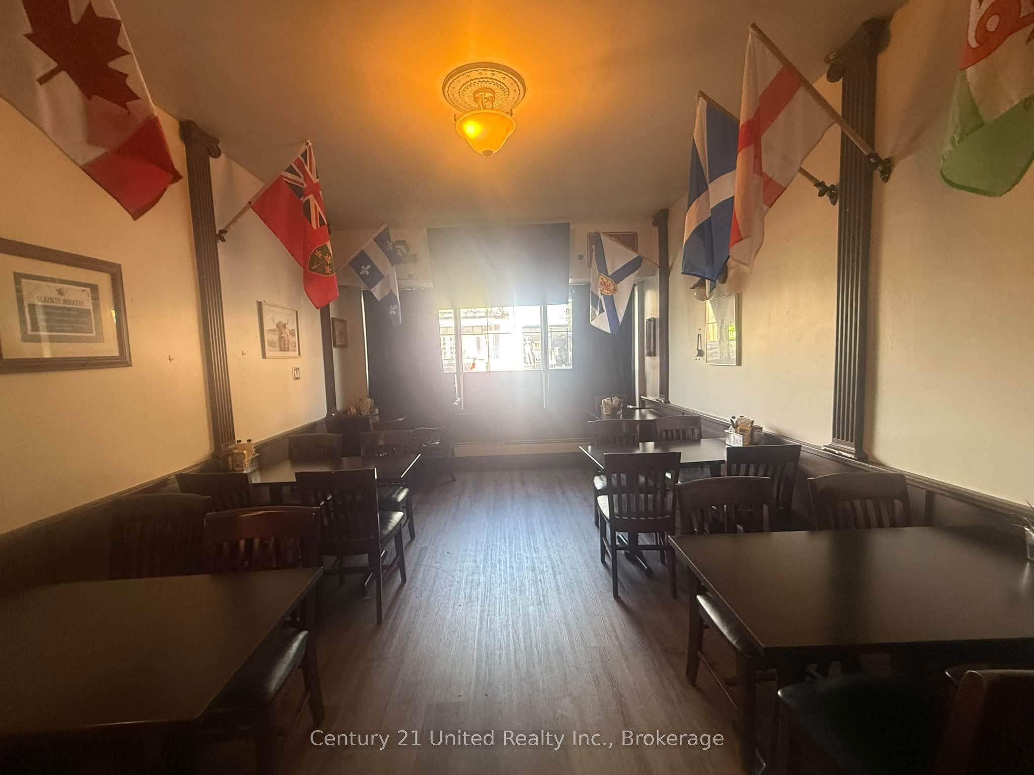 95 King Street W Property Photo 16