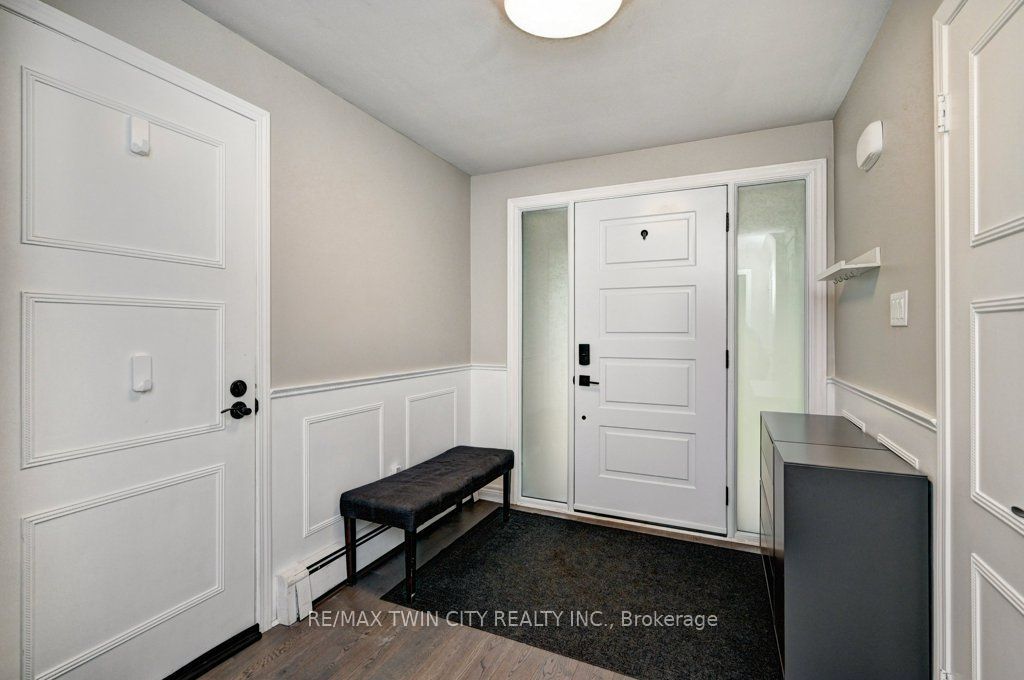 163 Chelford Crescent Property Photo 4