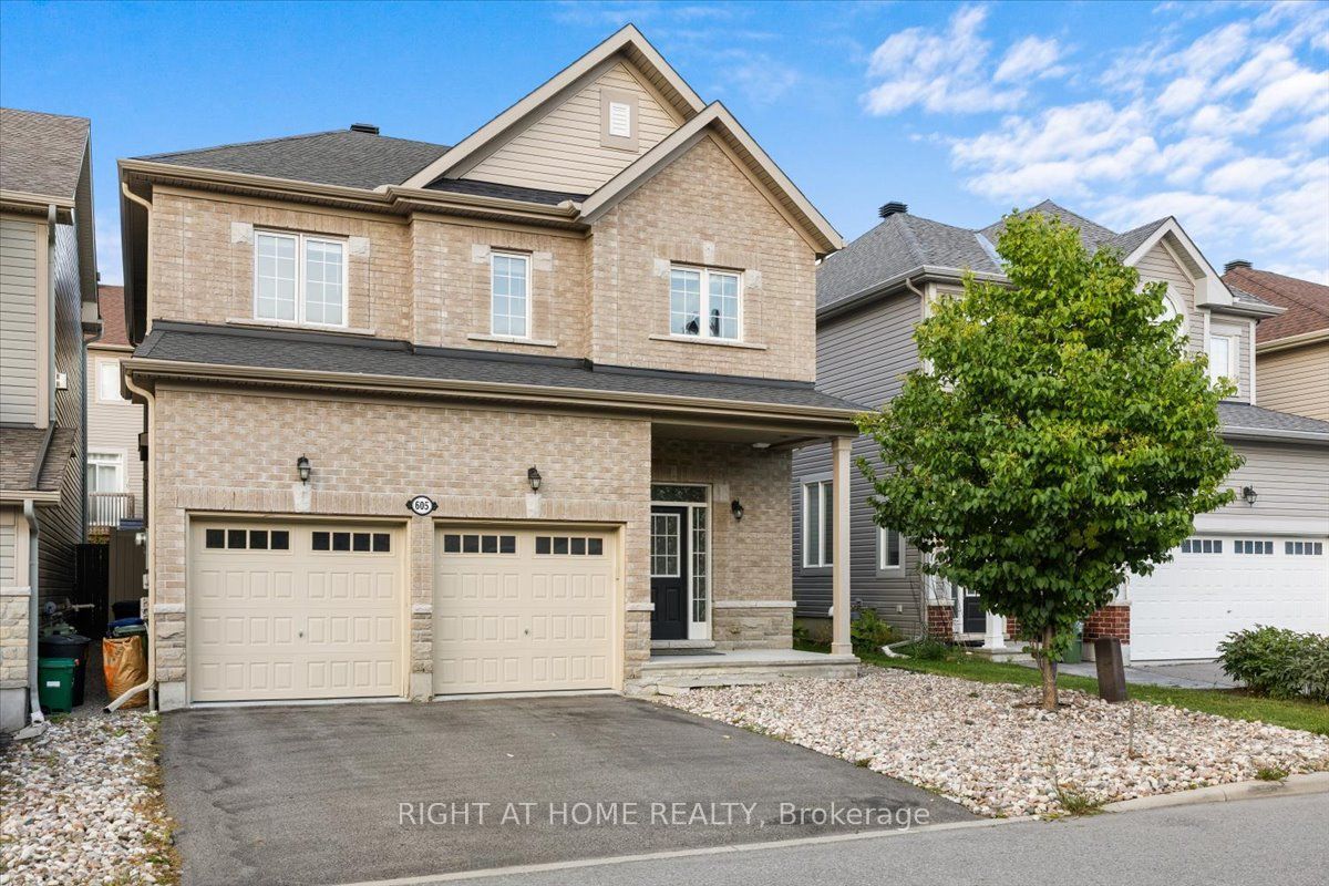 605 Silver Spruce Way Property Photo 2