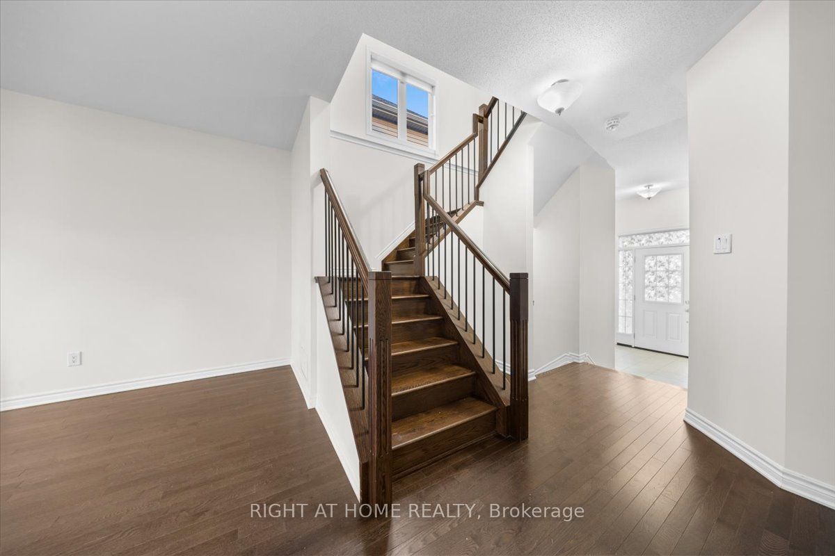 605 Silver Spruce Way Property Photo 19