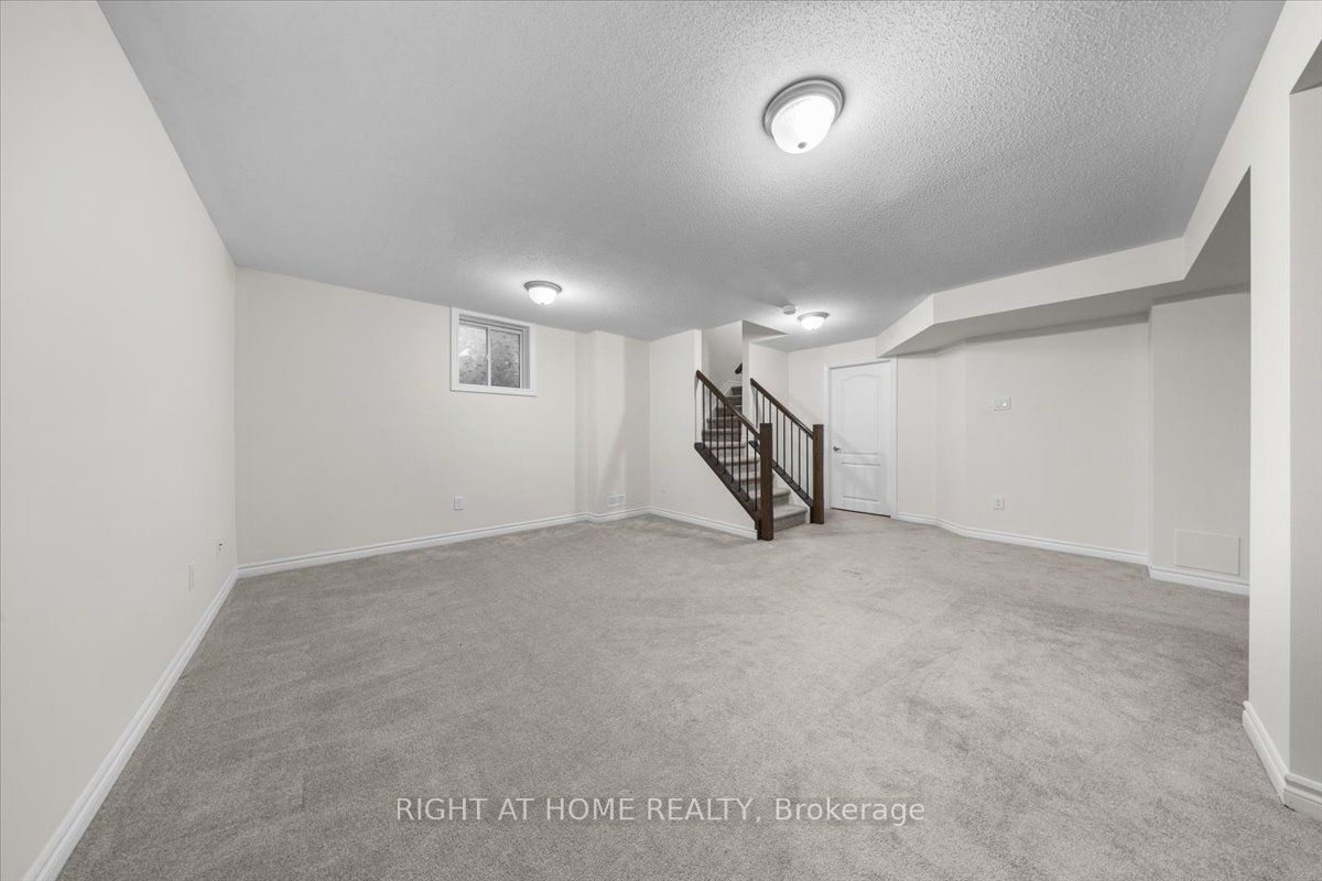 605 Silver Spruce Way Property Photo 30