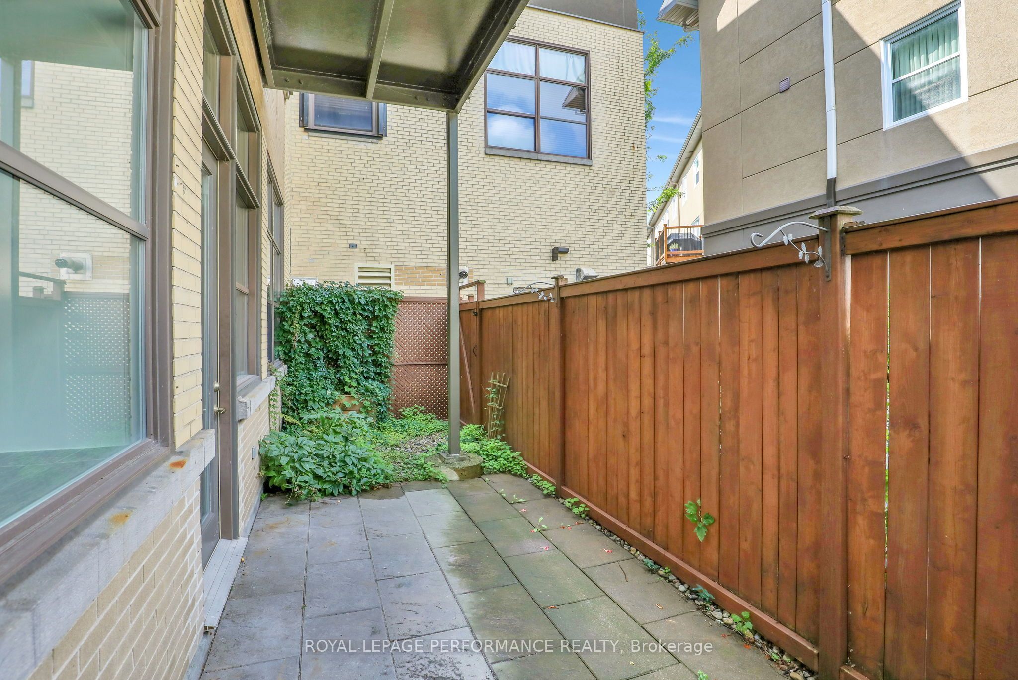 345 St. Denis Street 117 Property Photo 27