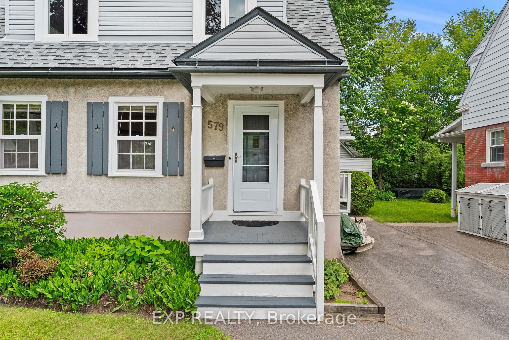 579 Broadview Avenue Property Photo 2