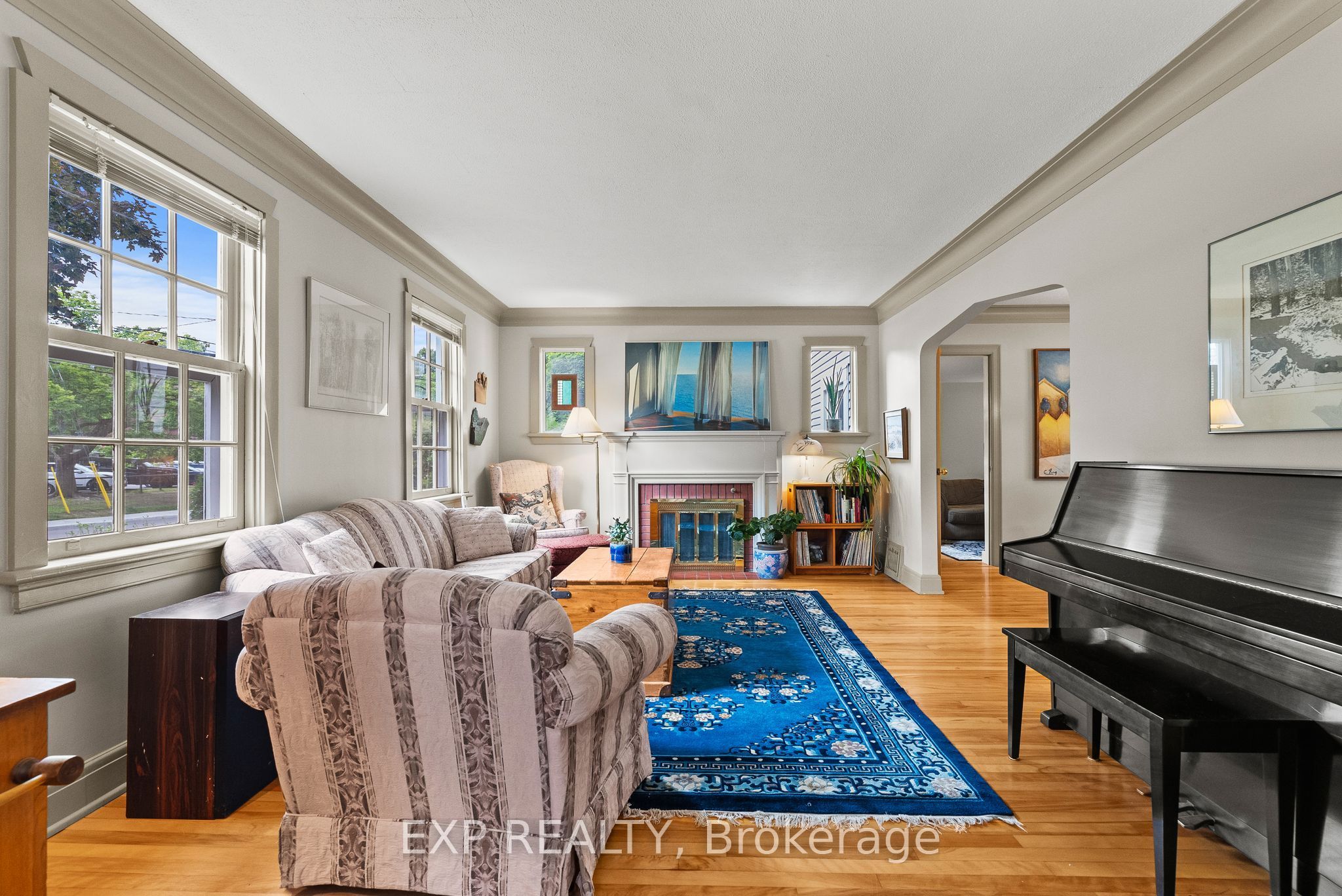579 Broadview Avenue Property Photo 9