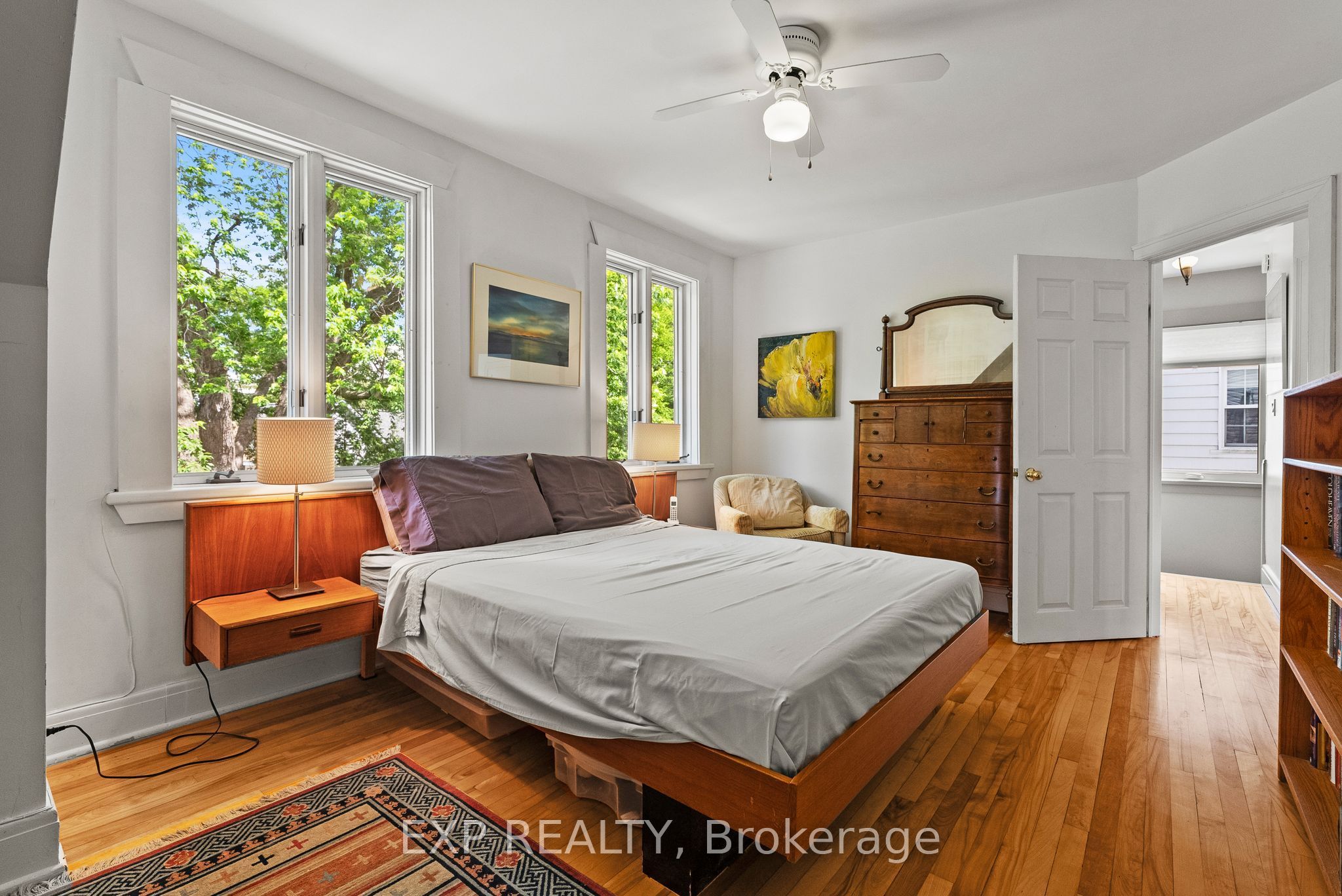 579 Broadview Avenue Property Photo 22