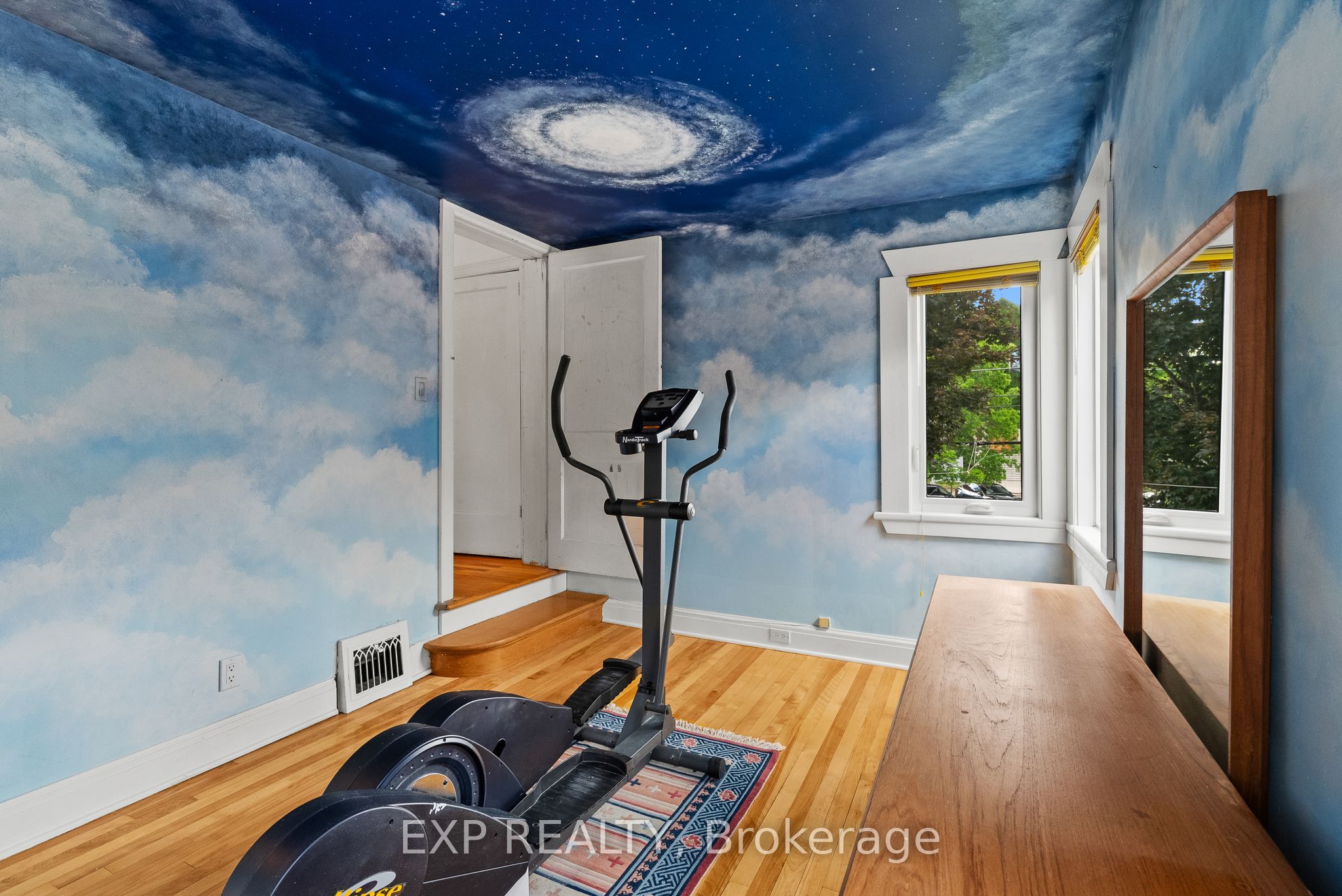 579 Broadview Avenue Property Photo 26