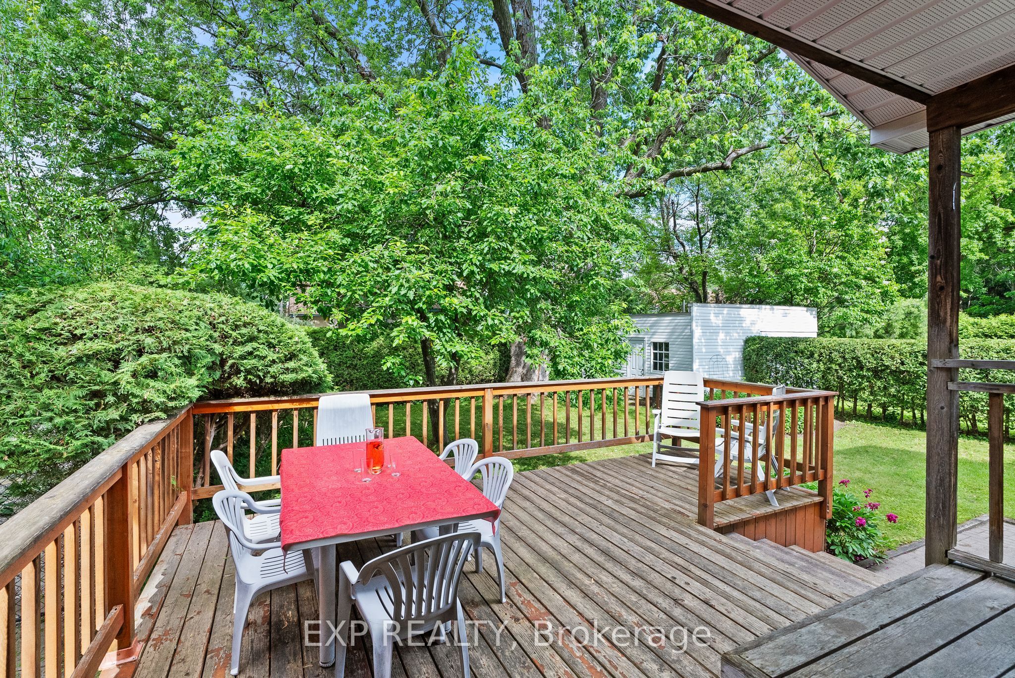 579 Broadview Avenue Property Photo 37