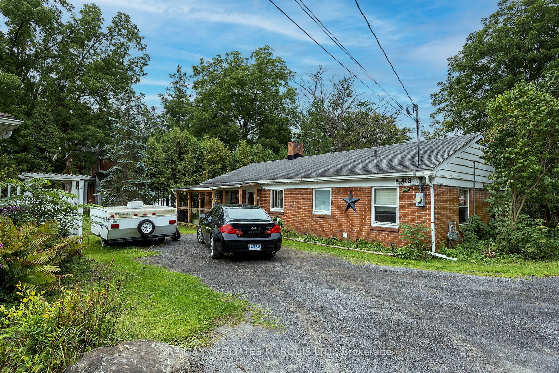 13 Gibson Lane Property Photo 1
