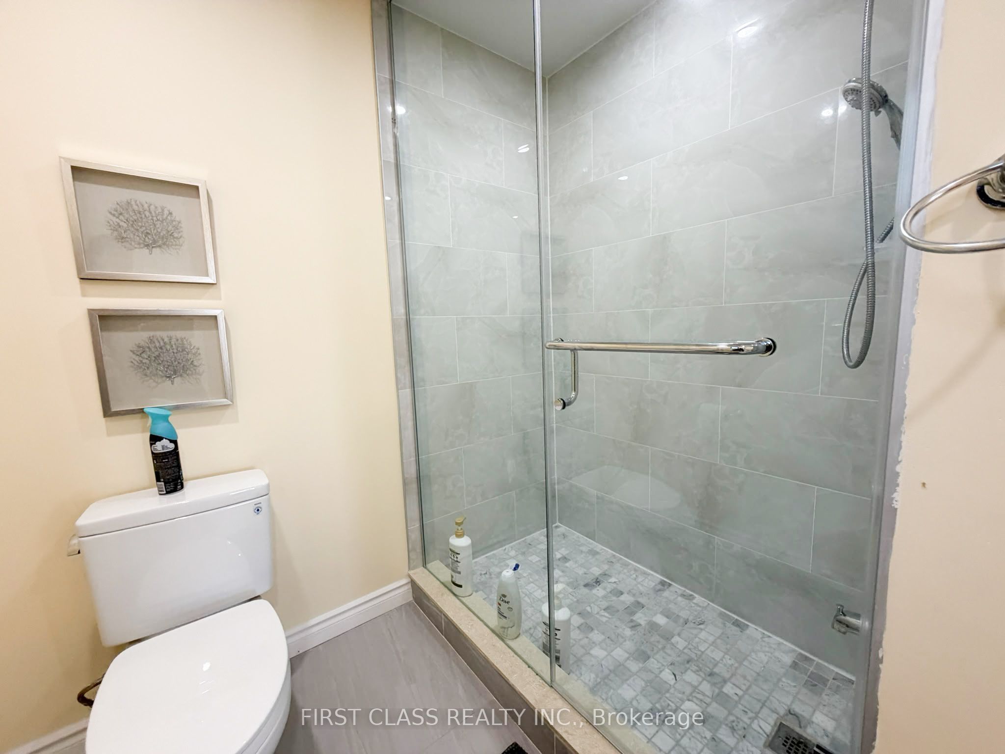 37 Laird Drive Property Photo 3
