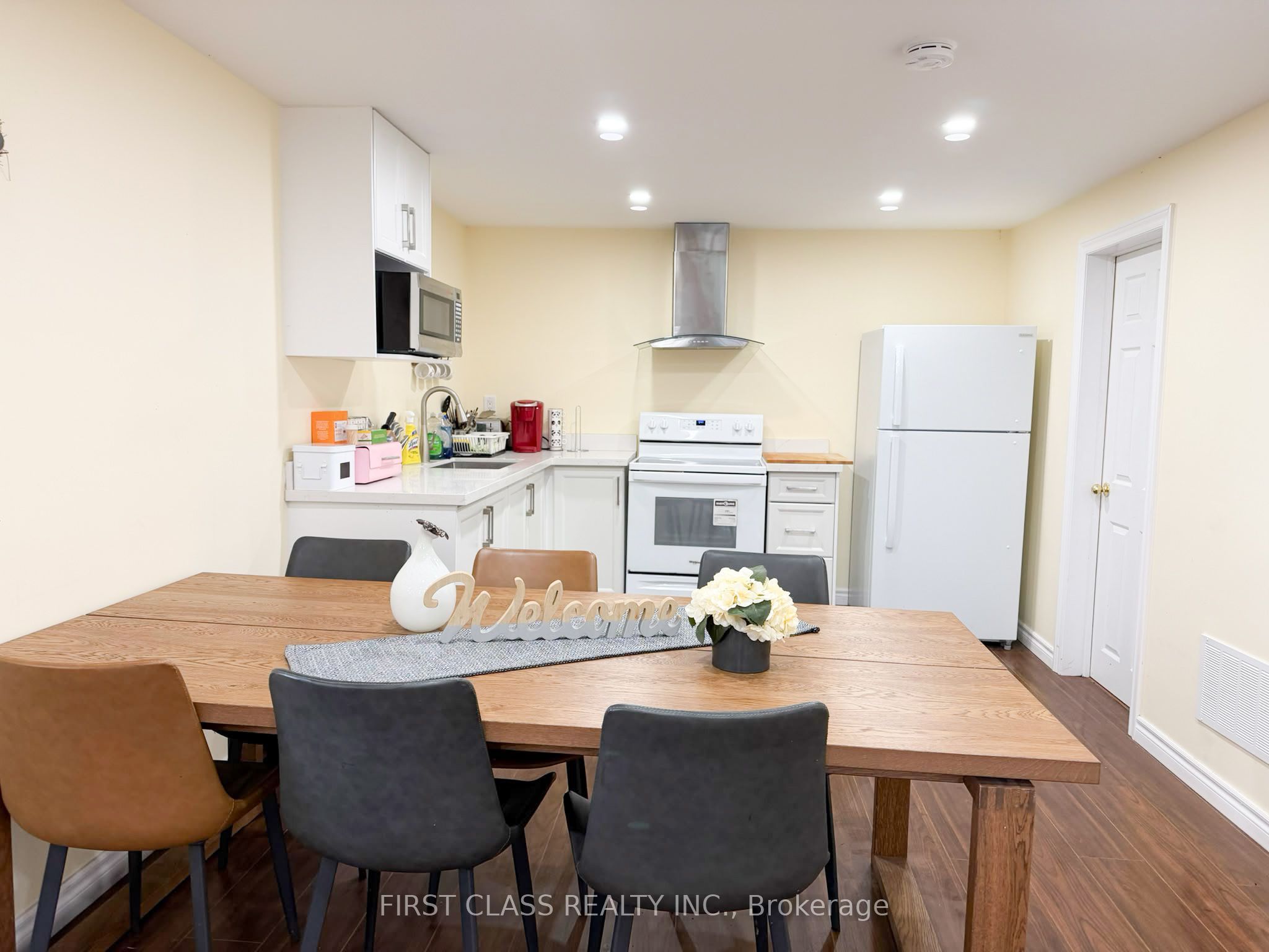 37 Laird Drive Property Photo 6