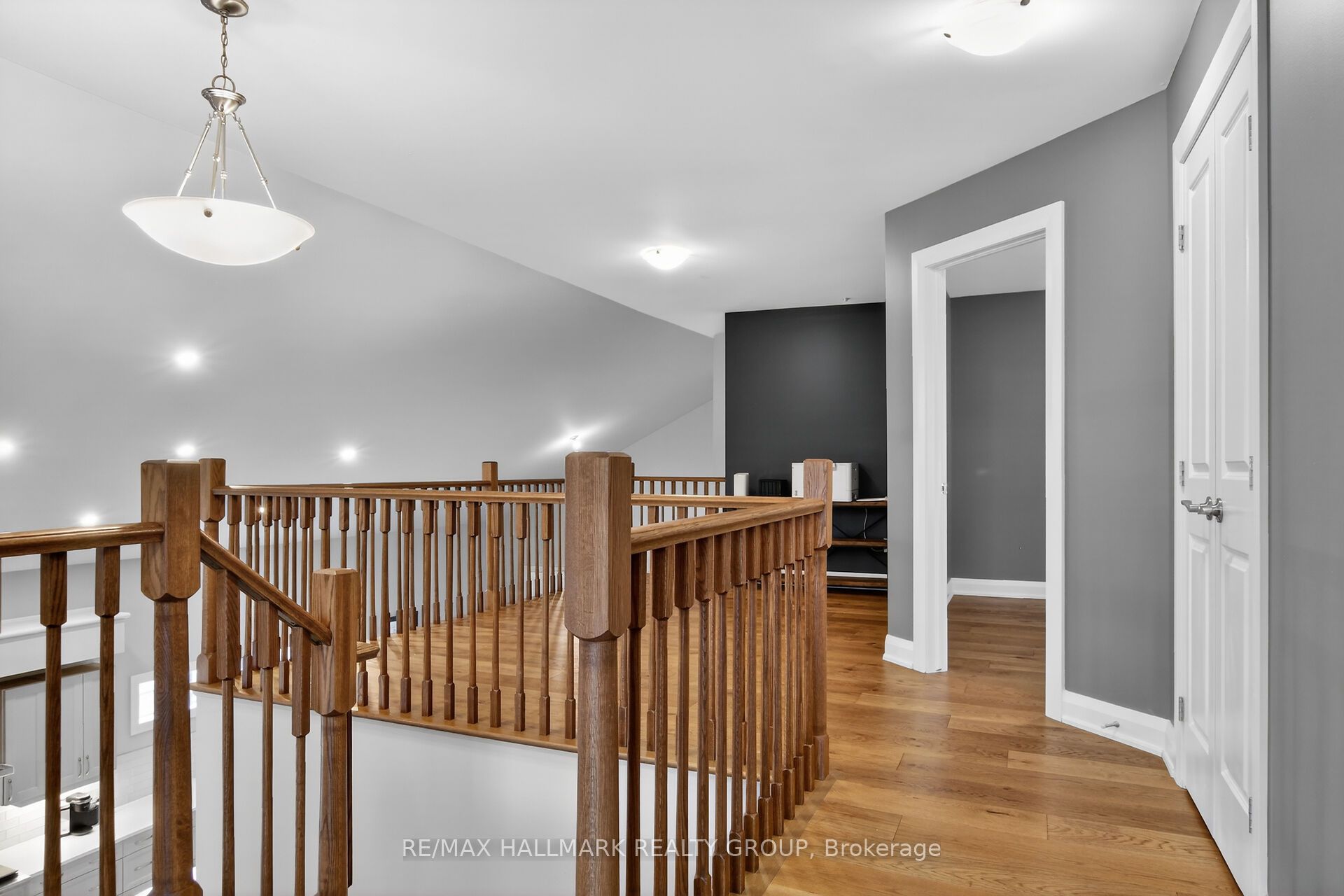 341 Serenade Crescent Property Photo 22