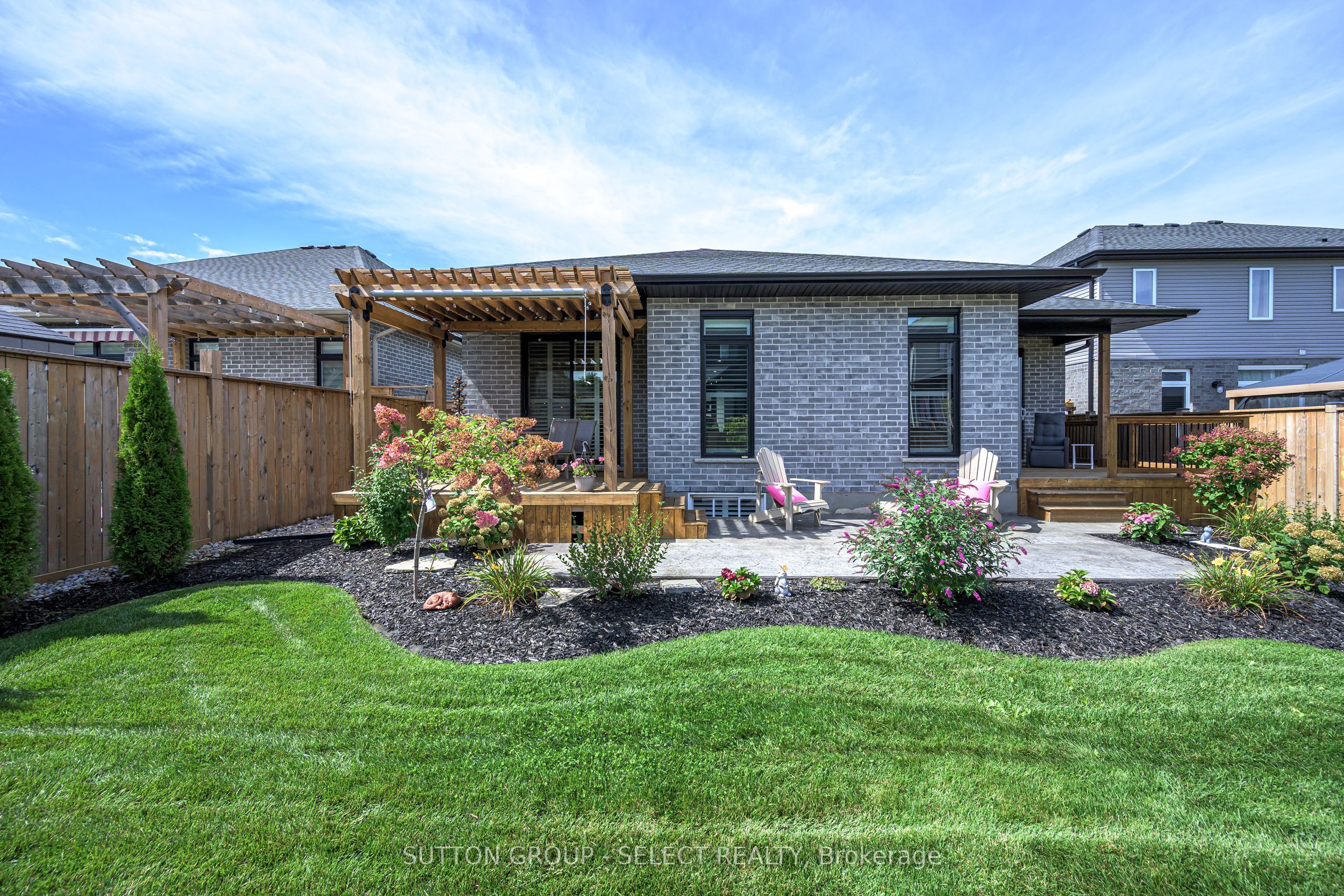 38 Royal Dornoch Drive Property Photo 3