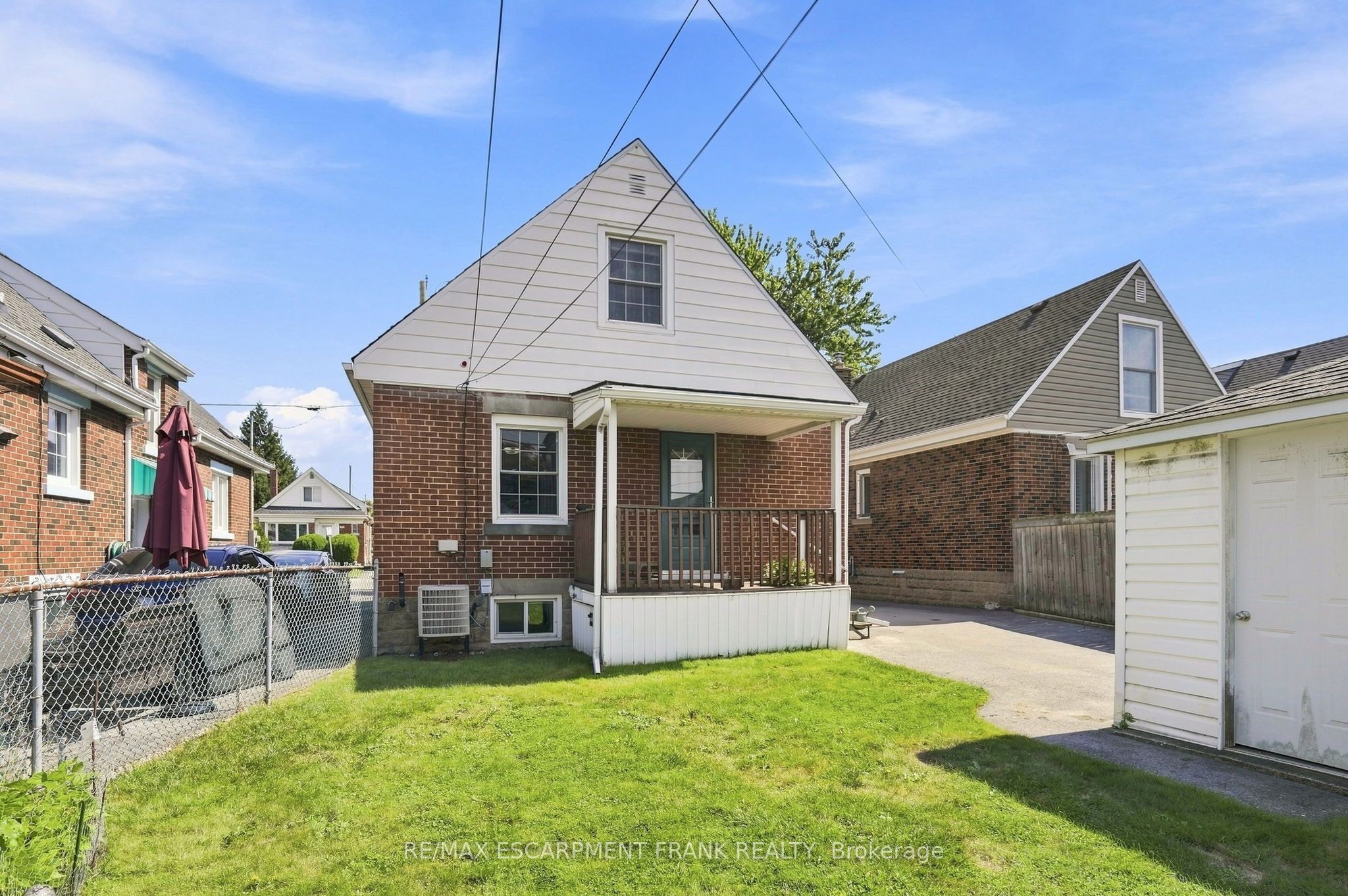38 Garside Avenue S Property Photo 43