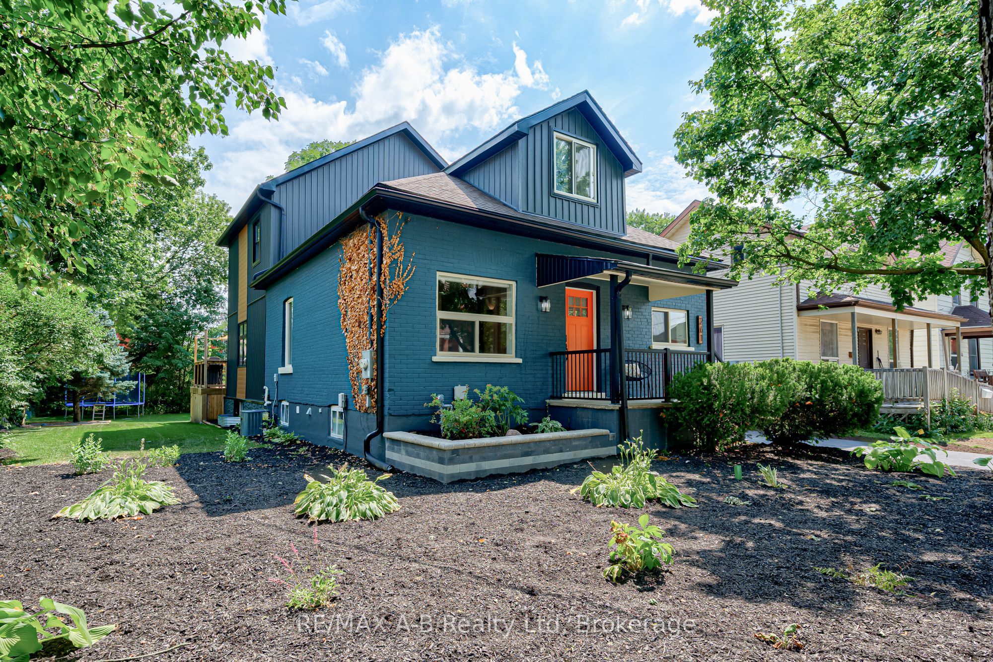 261 Albert Street Property Photo 1