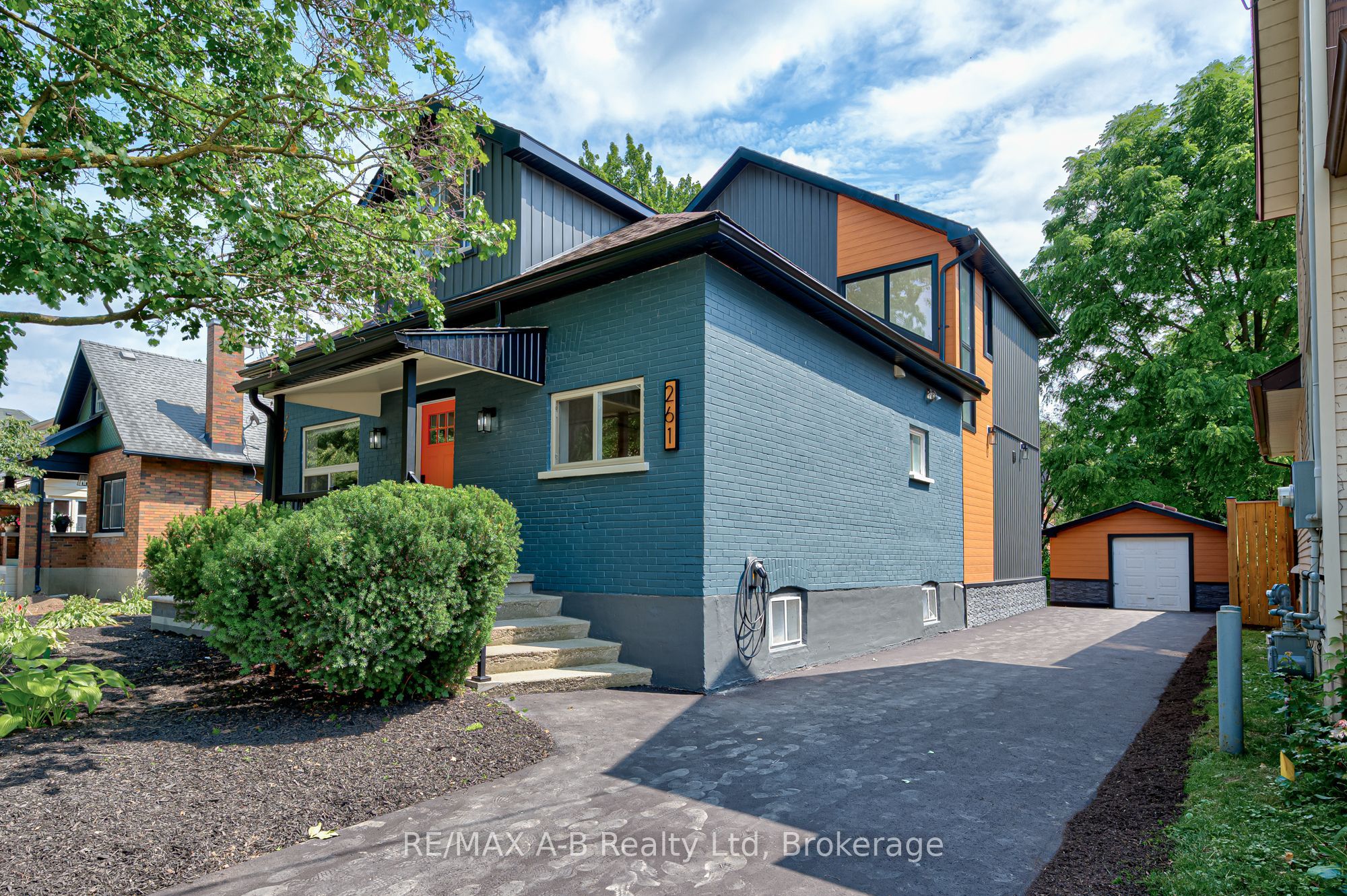 261 Albert Street Property Photo 2